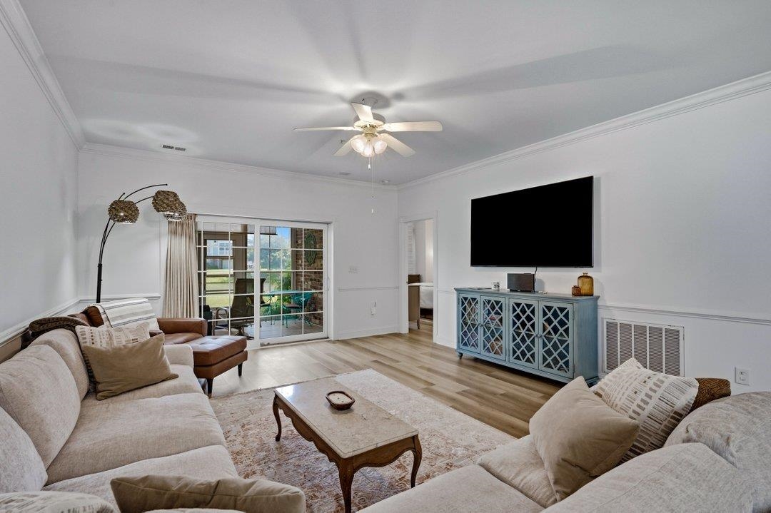 4875 Luster Leaf Circle Property Photo 12
