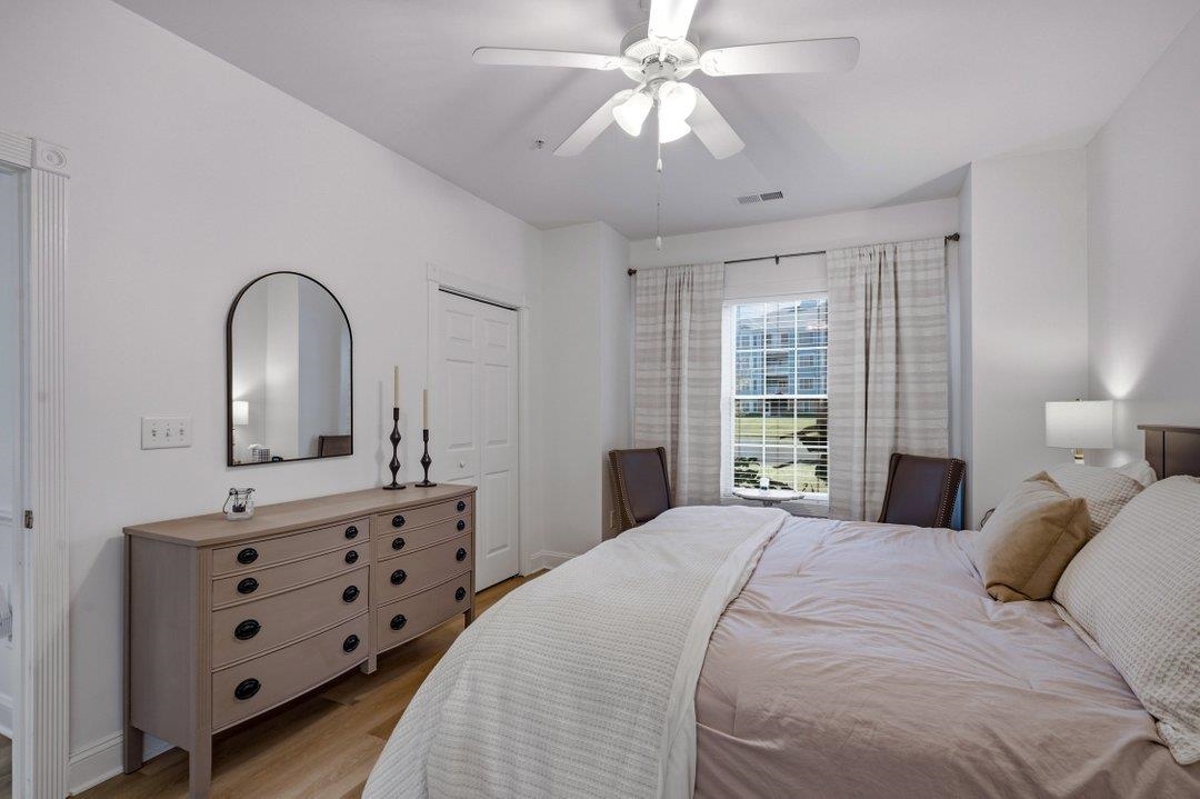 4875 Luster Leaf Circle Property Photo 14
