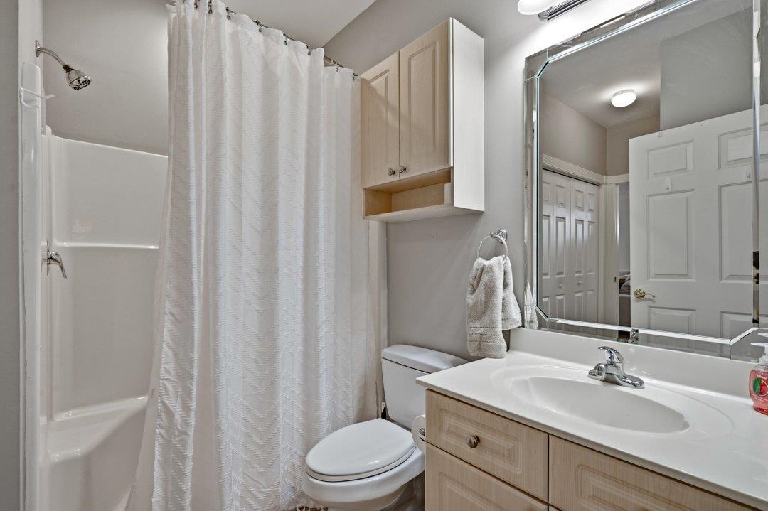 4875 Luster Leaf Circle Property Photo 18
