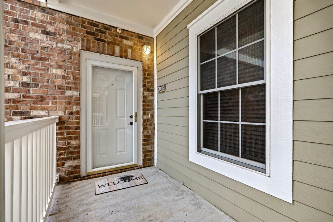 4875 Luster Leaf Circle Property Photo 28
