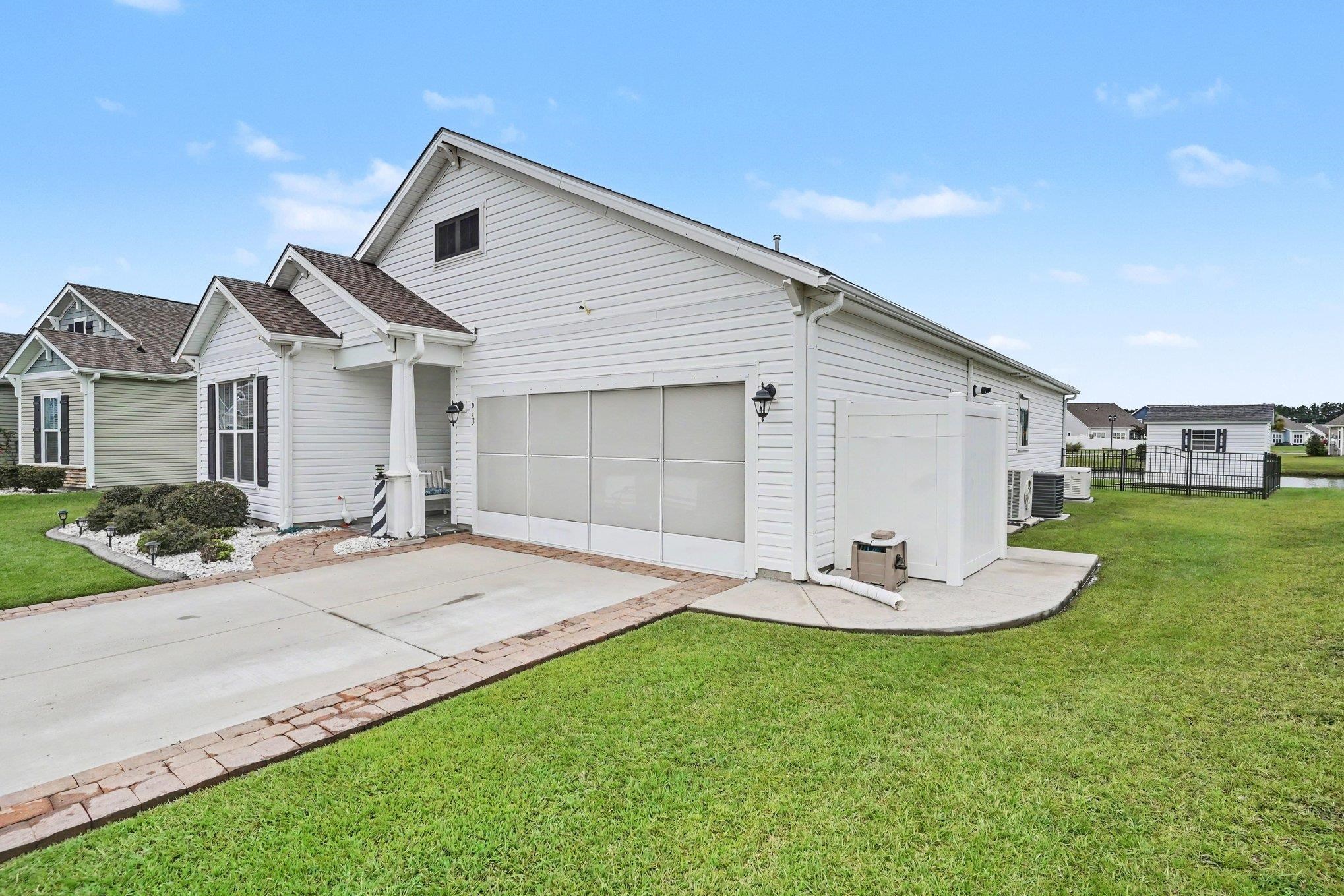 613 Mirella Loop Property Photo 3
