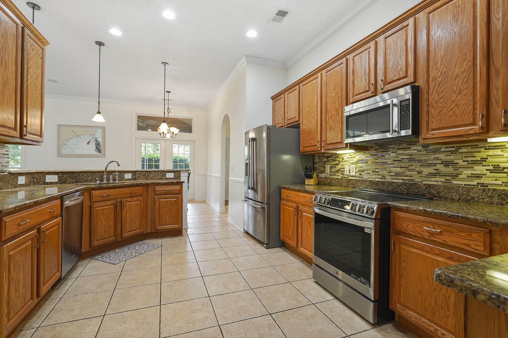 126 Hartley Pl. Property Photo 13