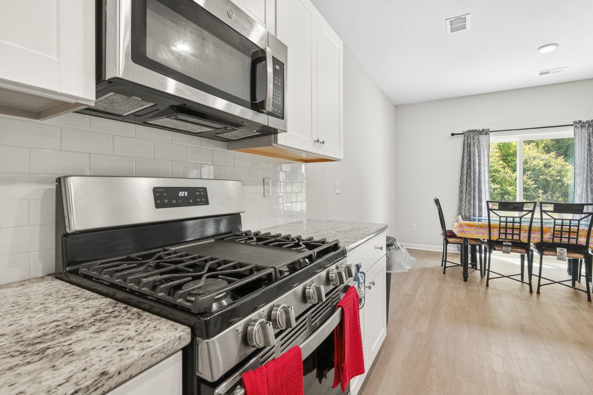 355 Fennec Loop Property Photo 9