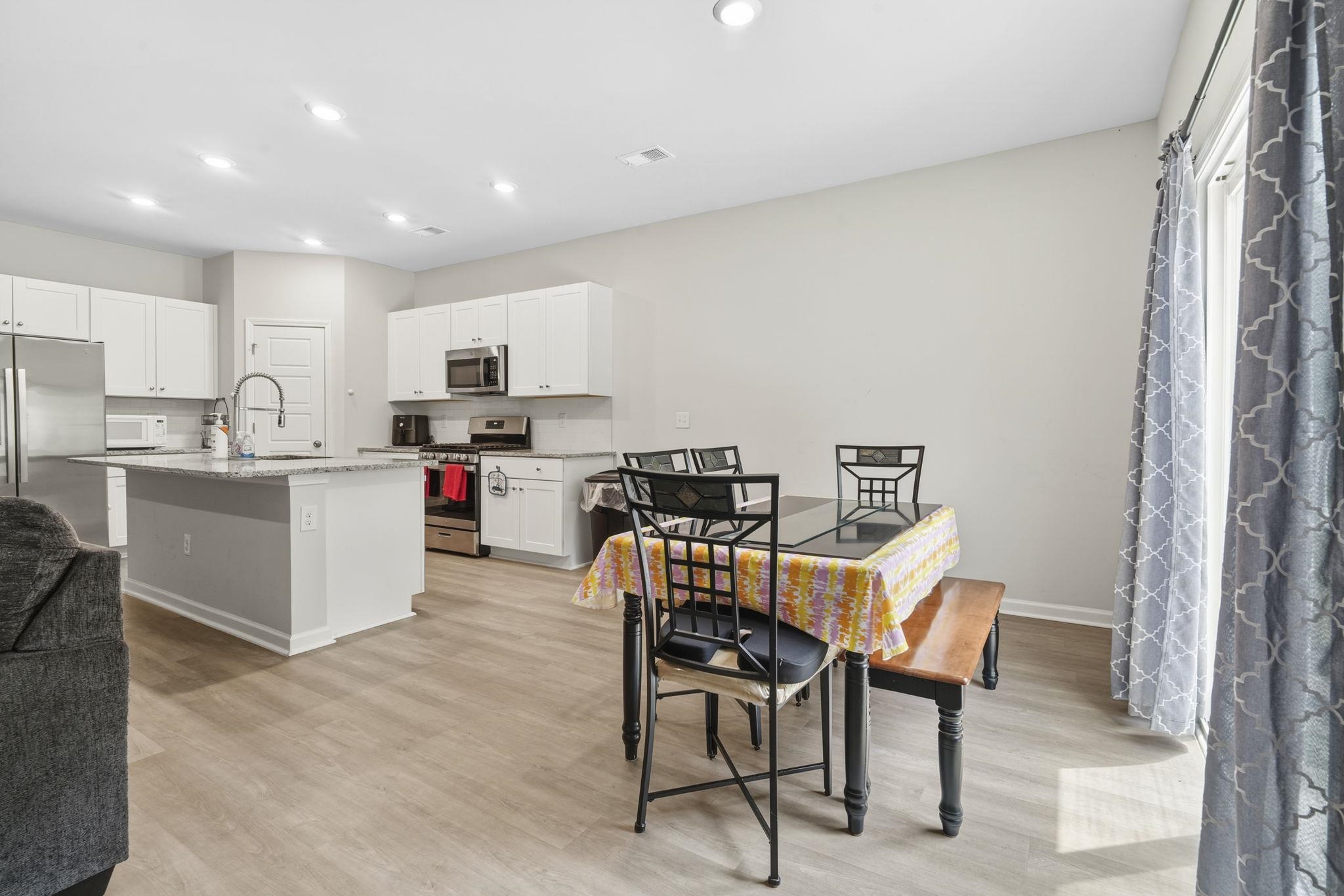 355 Fennec Loop Property Photo 14