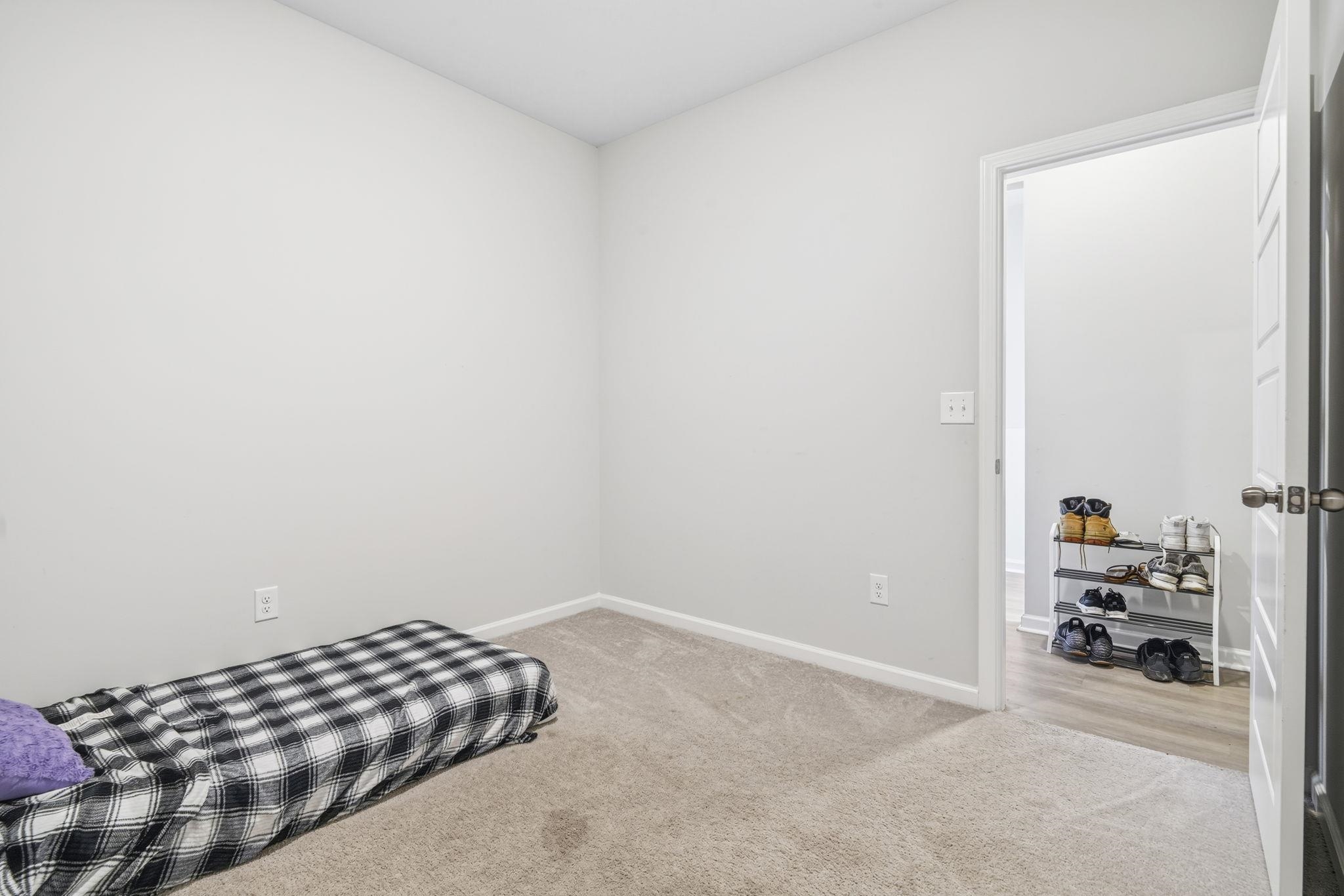 355 Fennec Loop Property Photo 34