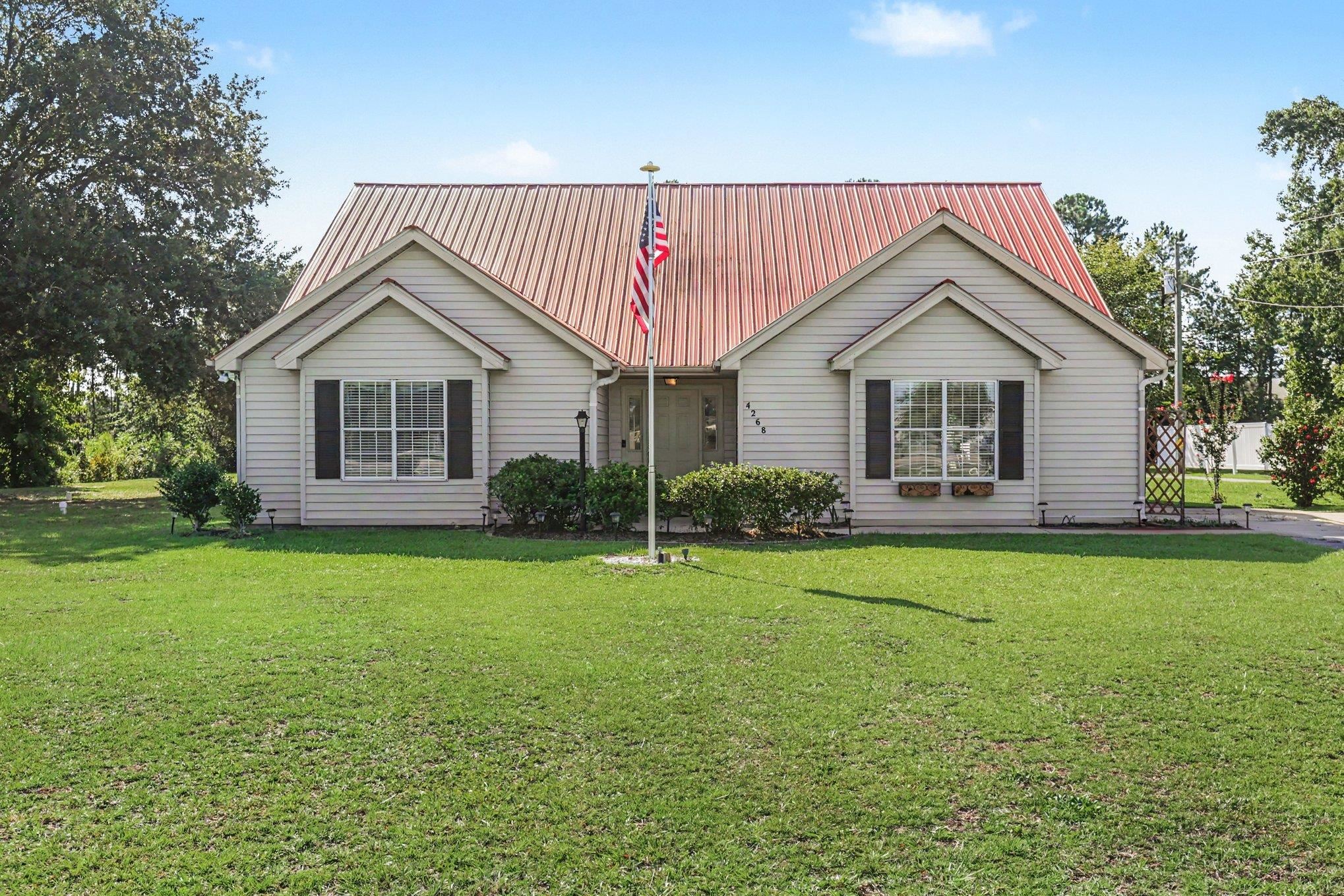 4268 Highway 90 Property Photo 2