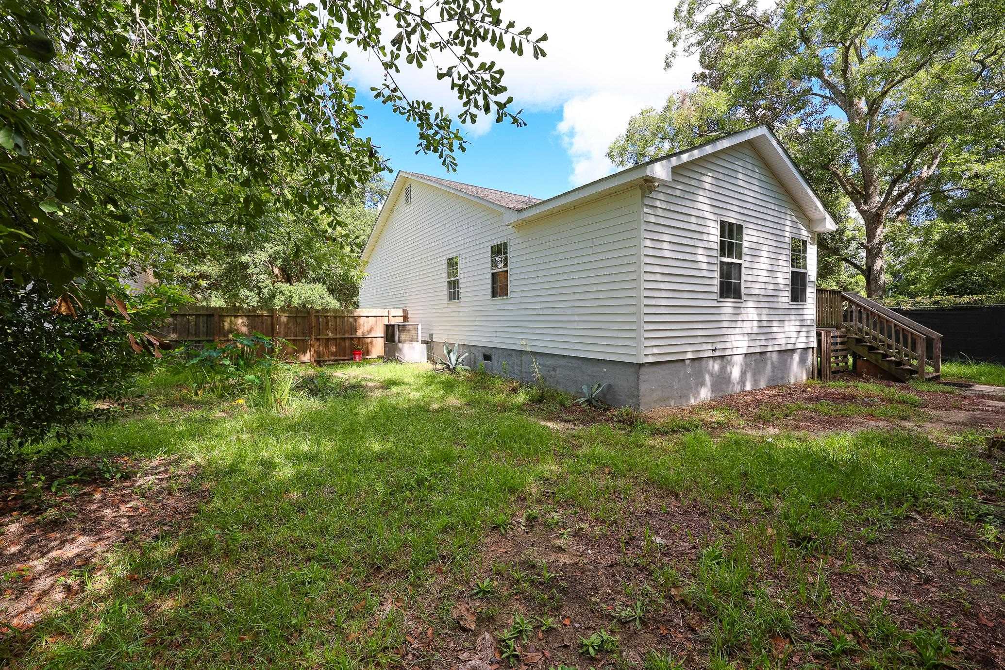 1709 Singleton St. Property Photo 25