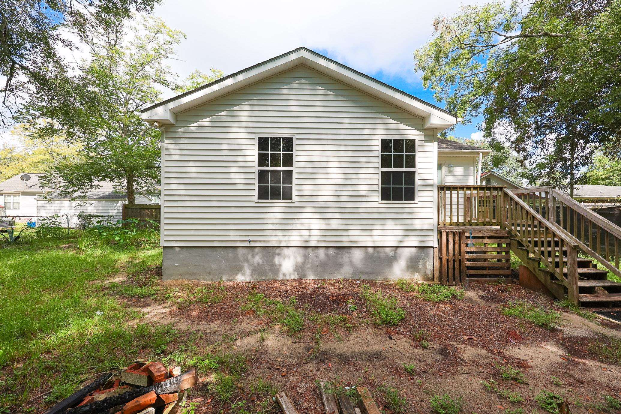 1709 Singleton St. Property Photo 26