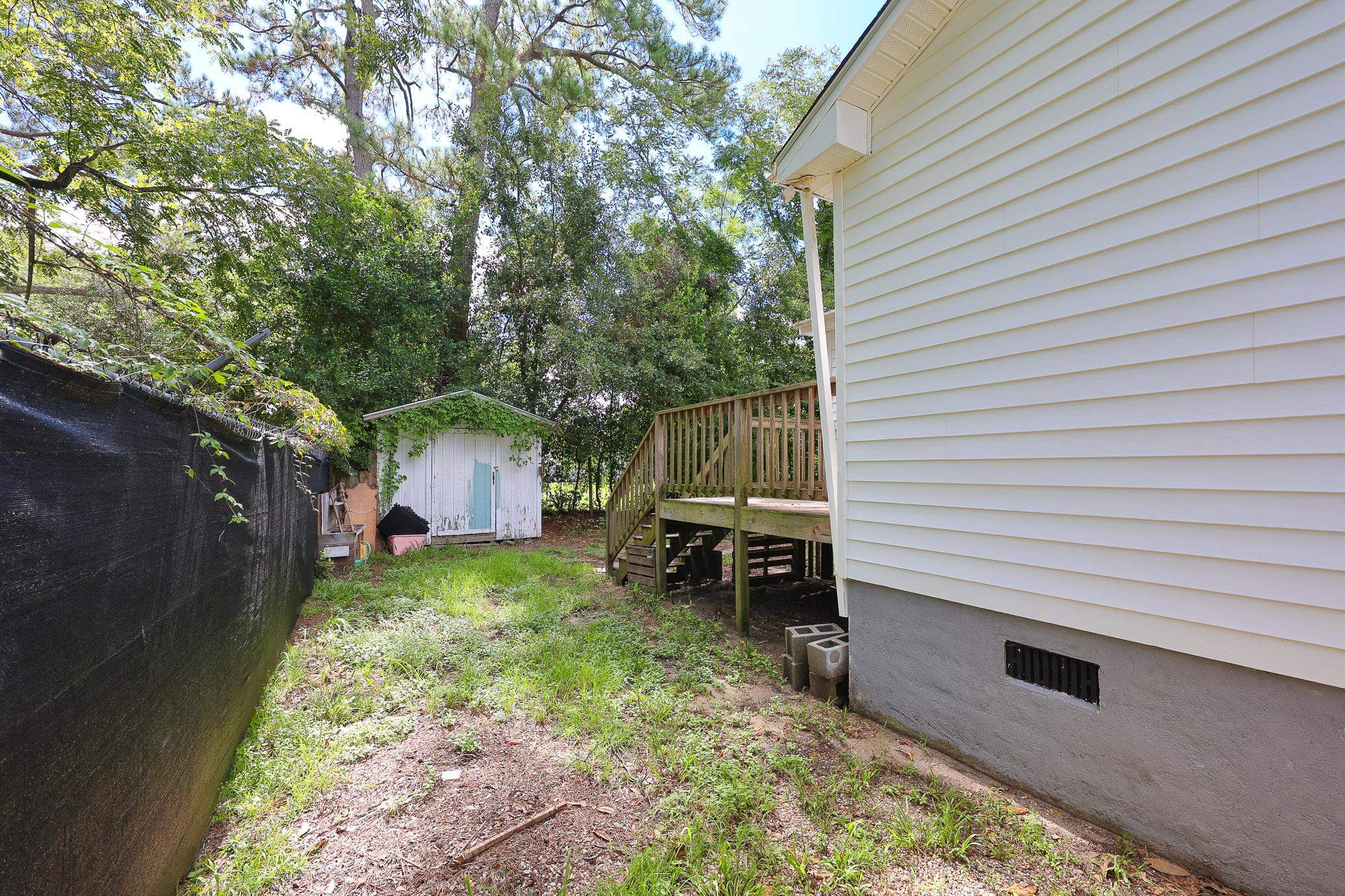 1709 Singleton St. Property Photo 28