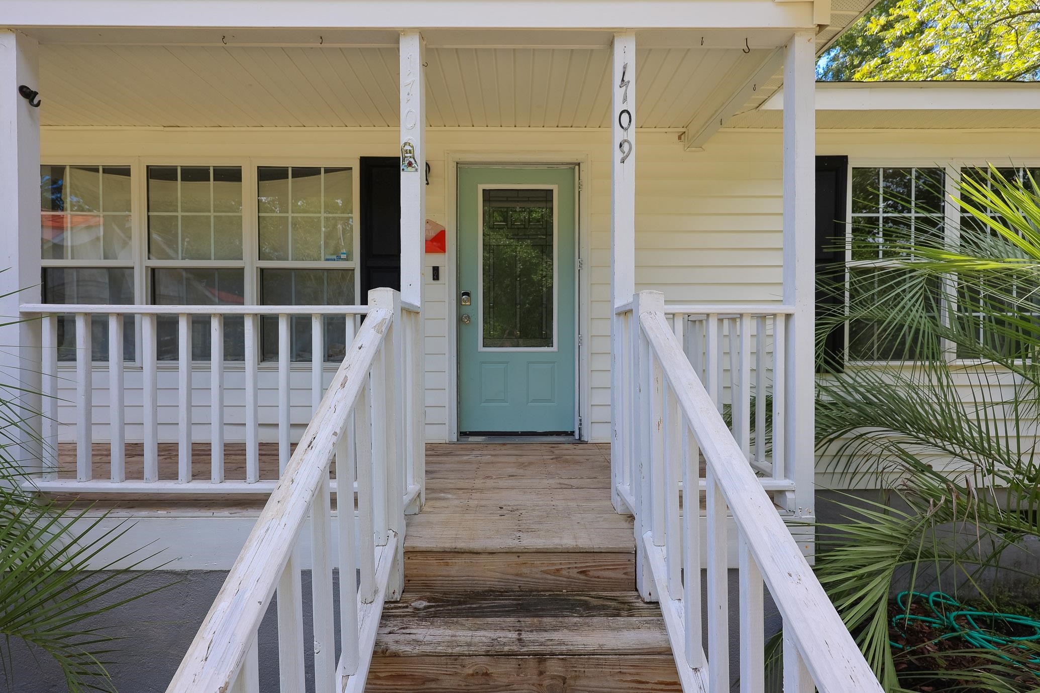 1709 Singleton St. Property Photo 32