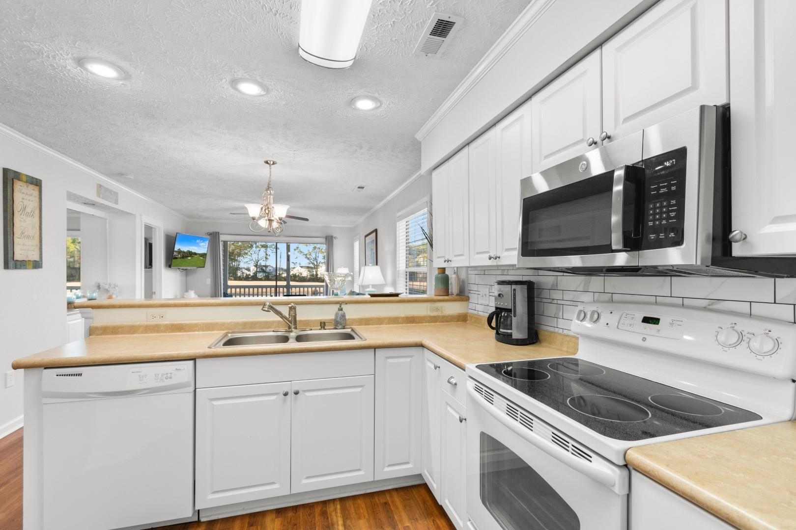597 Blue River Ct. Property Photo 10