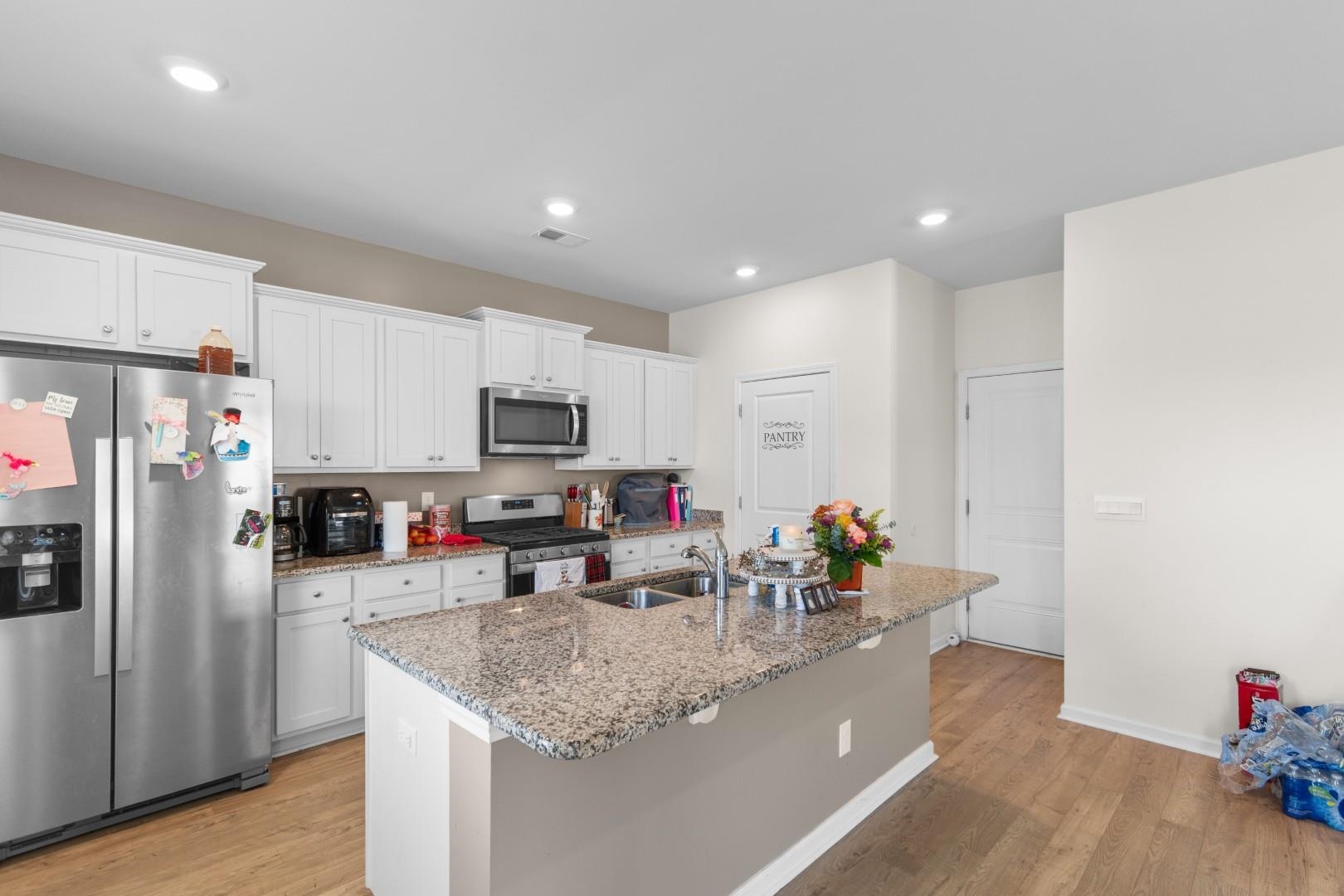 2021 Sage Dr. Property Photo 4