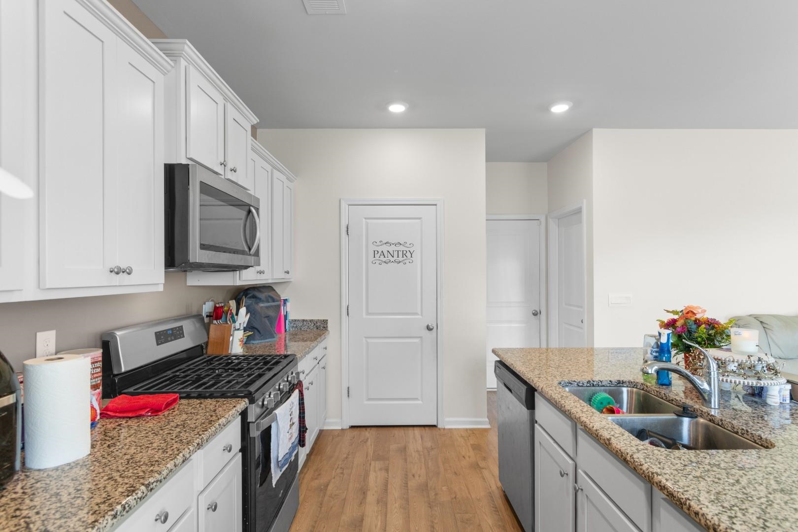 2021 Sage Dr. Property Photo 6