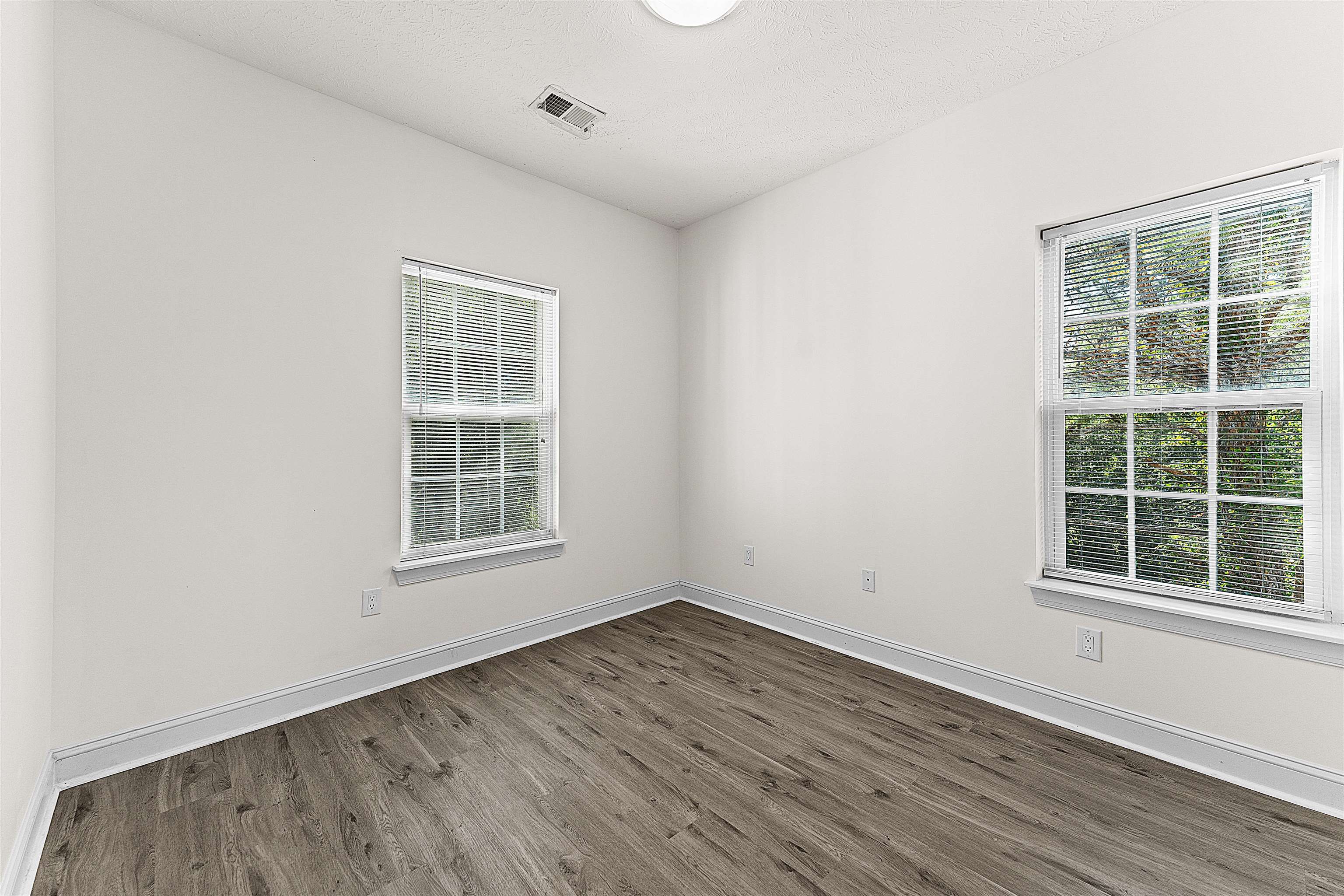 6010 Windsor Green Way Property Photo 22