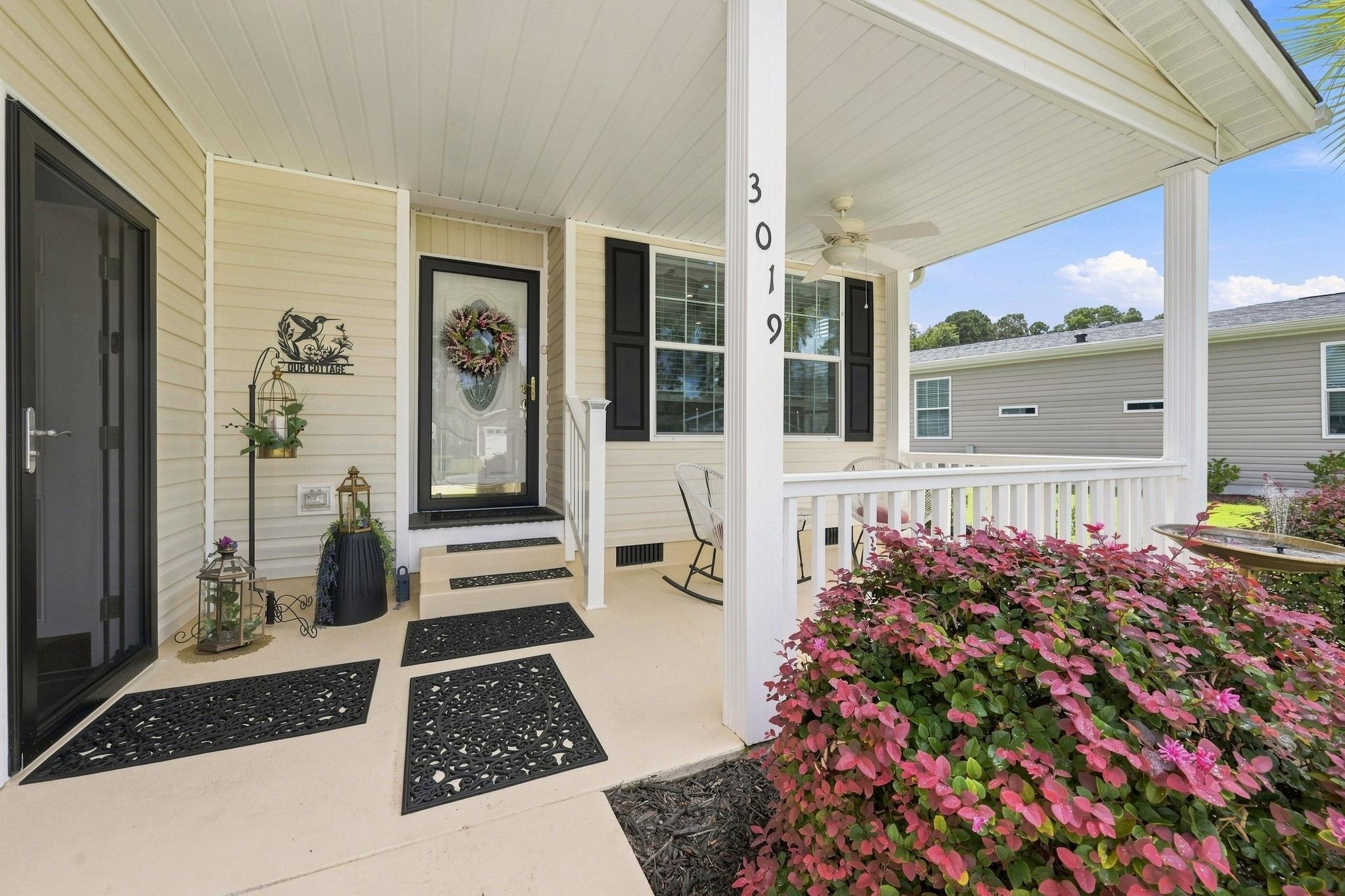 3019 Thoroughfare Ct Property Photo 2