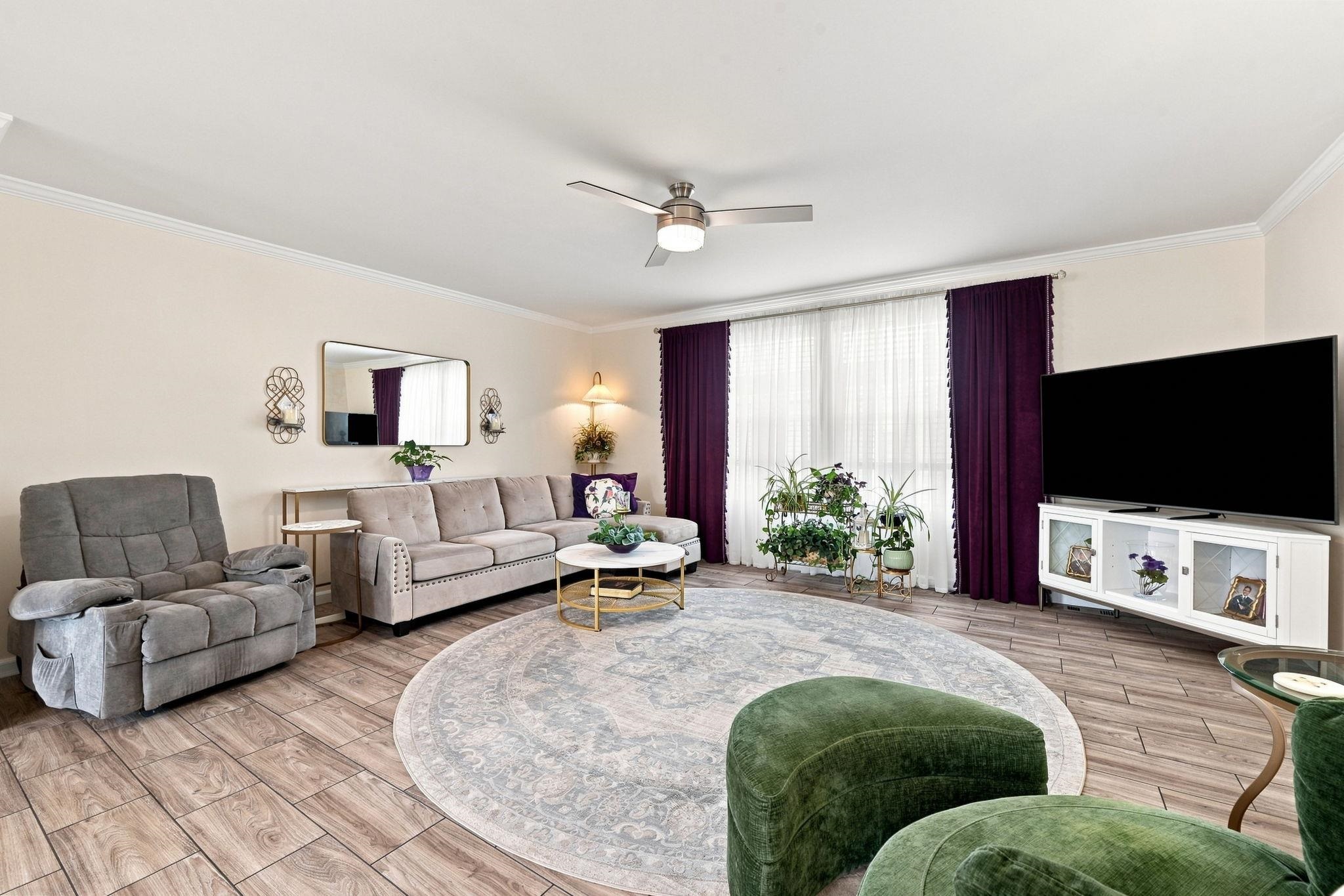 3019 Thoroughfare Ct Property Photo 4