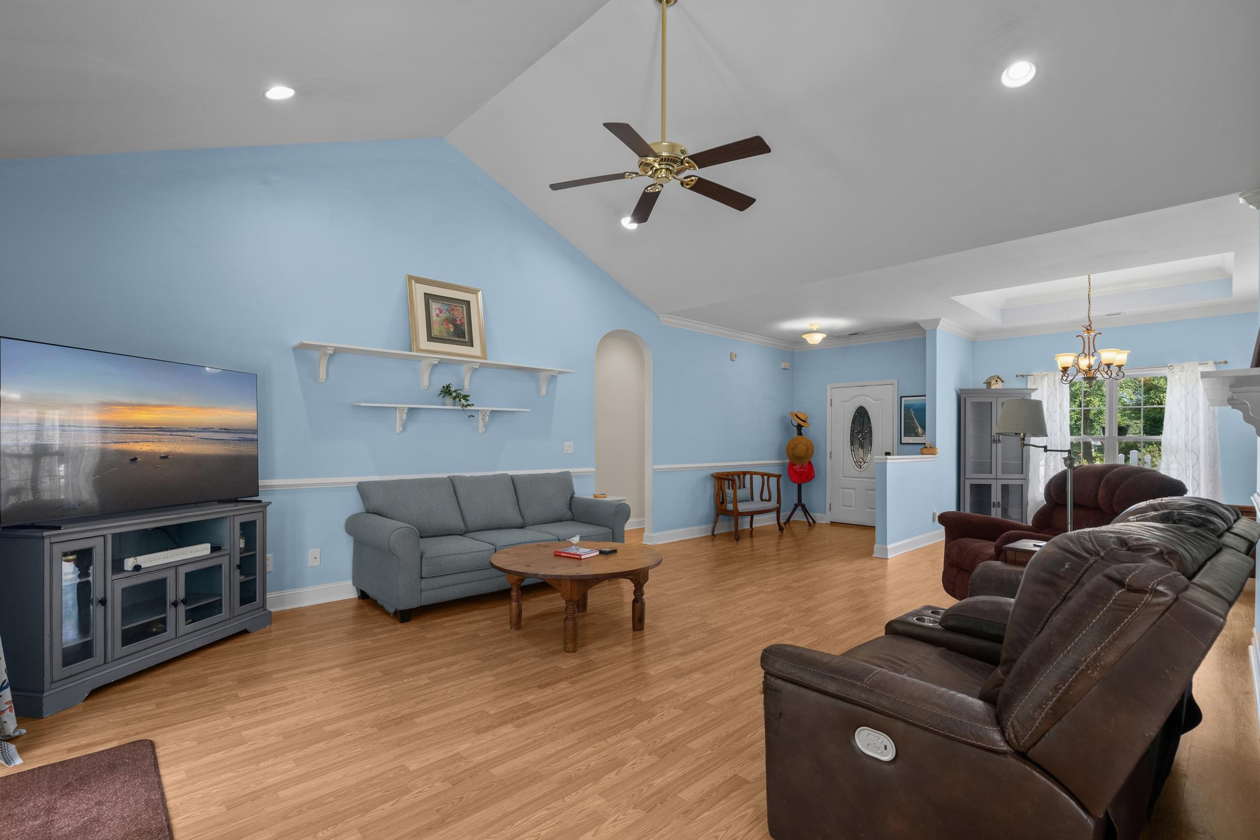 305 Brace Dr. Property Photo 17