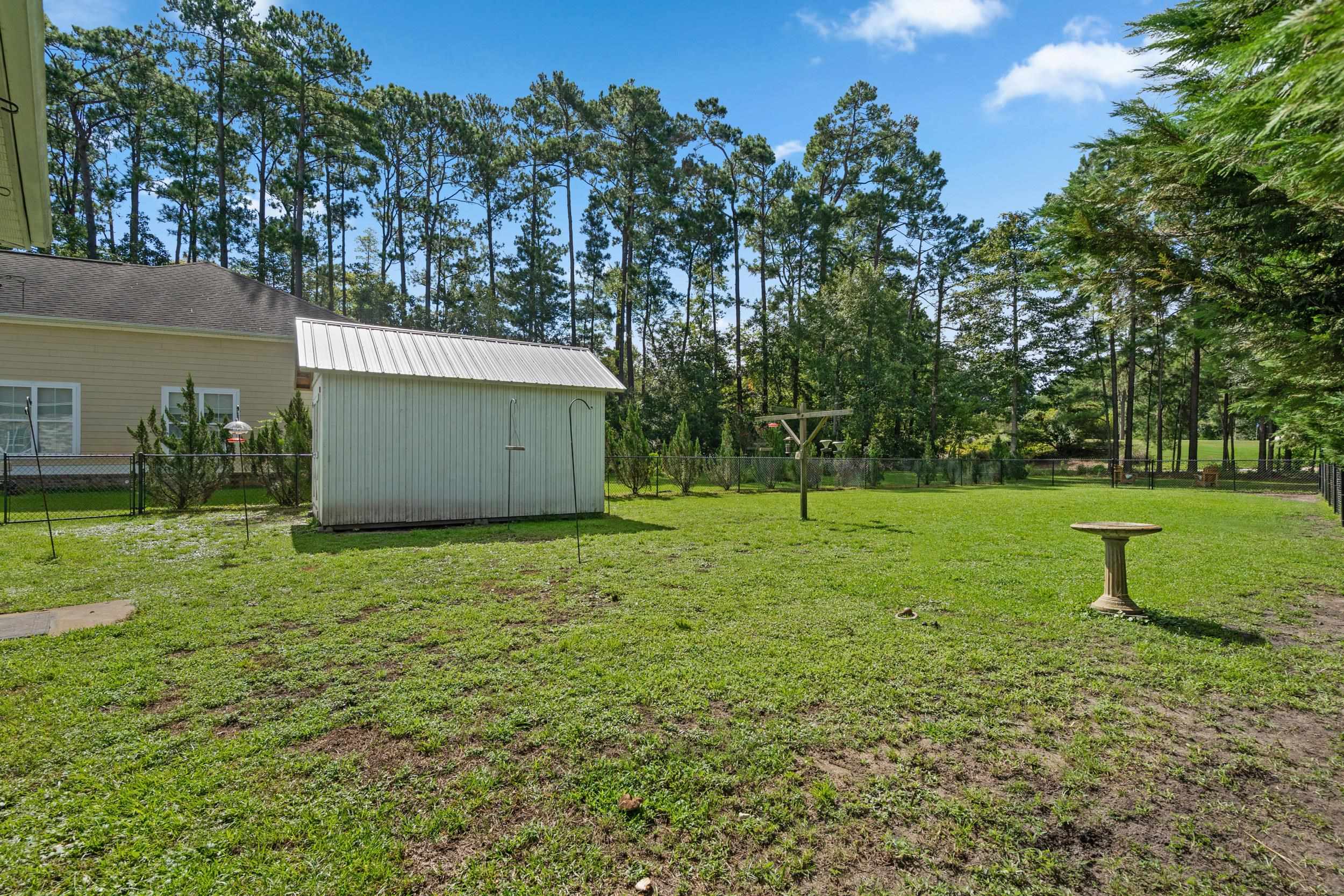 305 Brace Dr. Property Photo 46