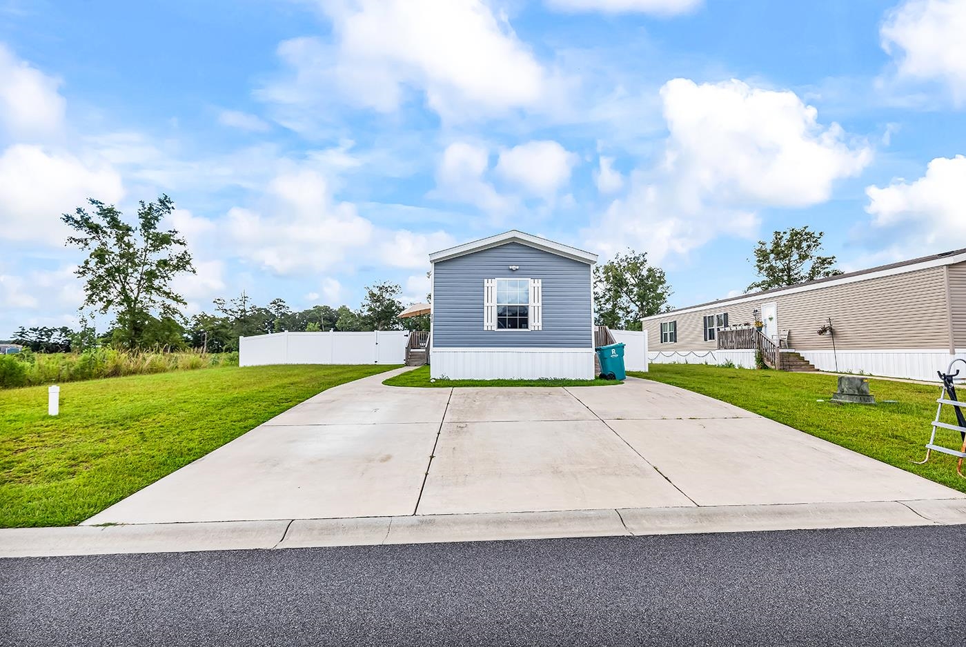 220 Air Stream Dr. Property Photo 33