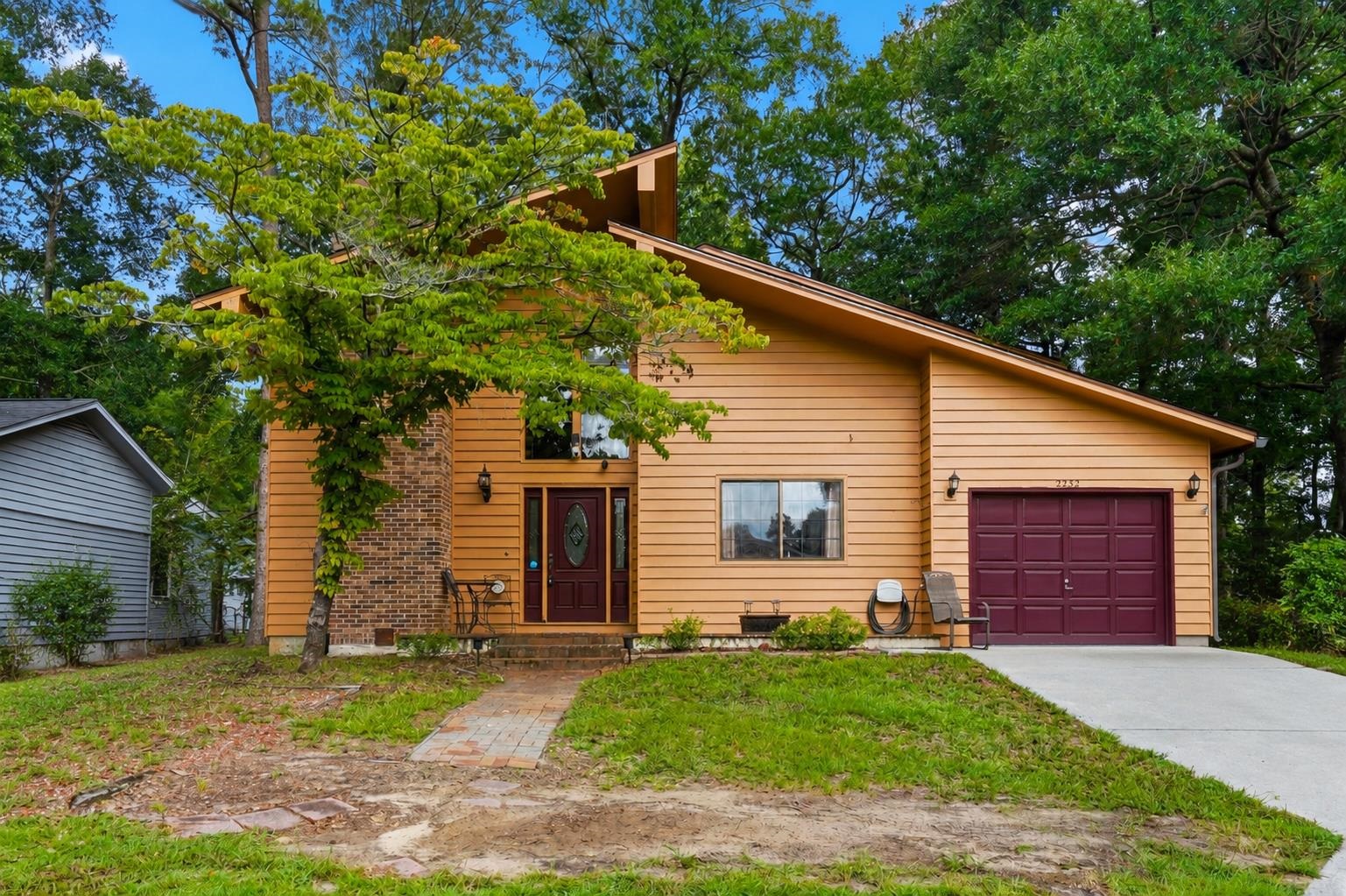 2232 Franklin Circle Property Photo 1