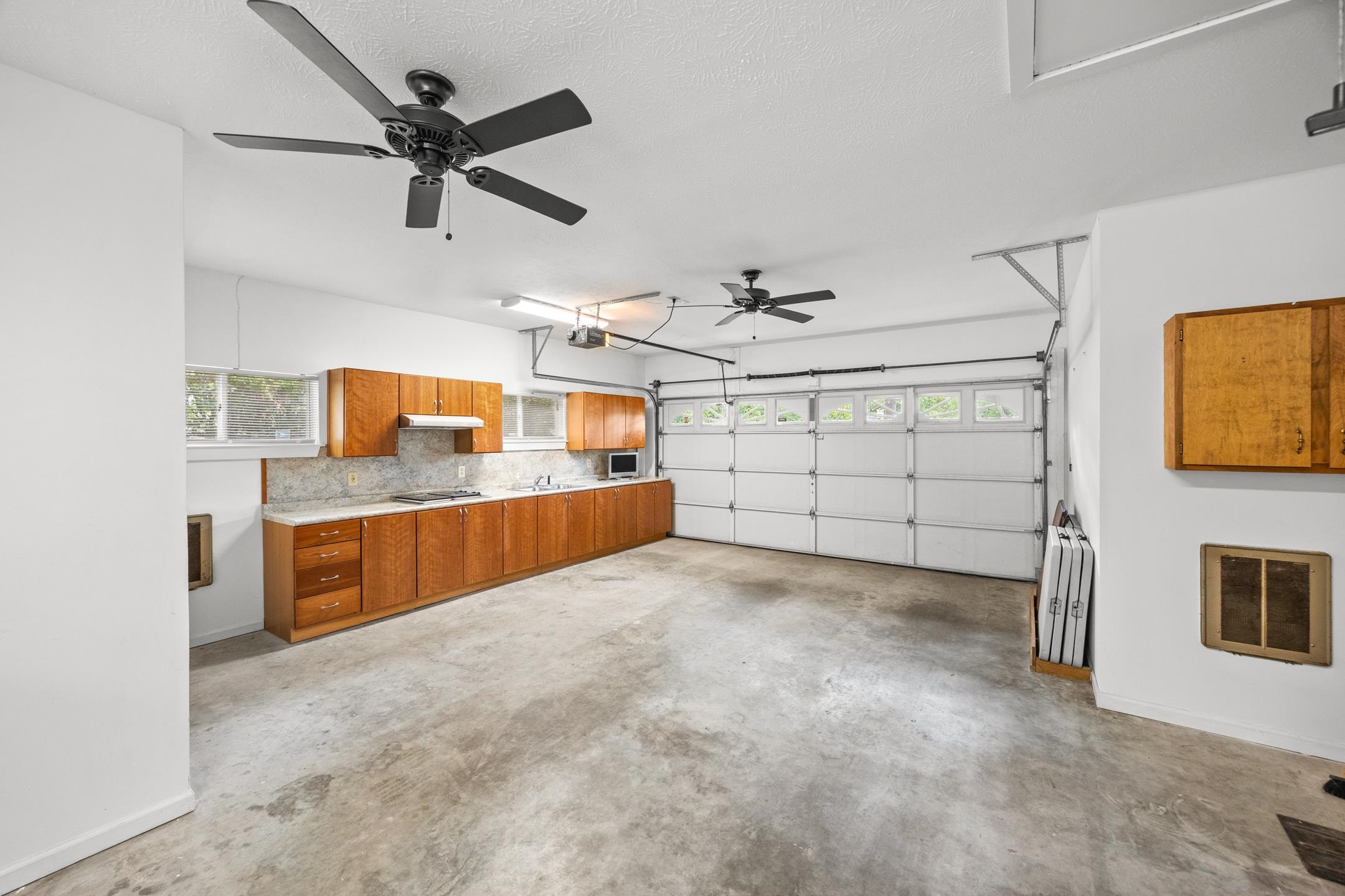 4000 Poinsett St. Property Photo 37