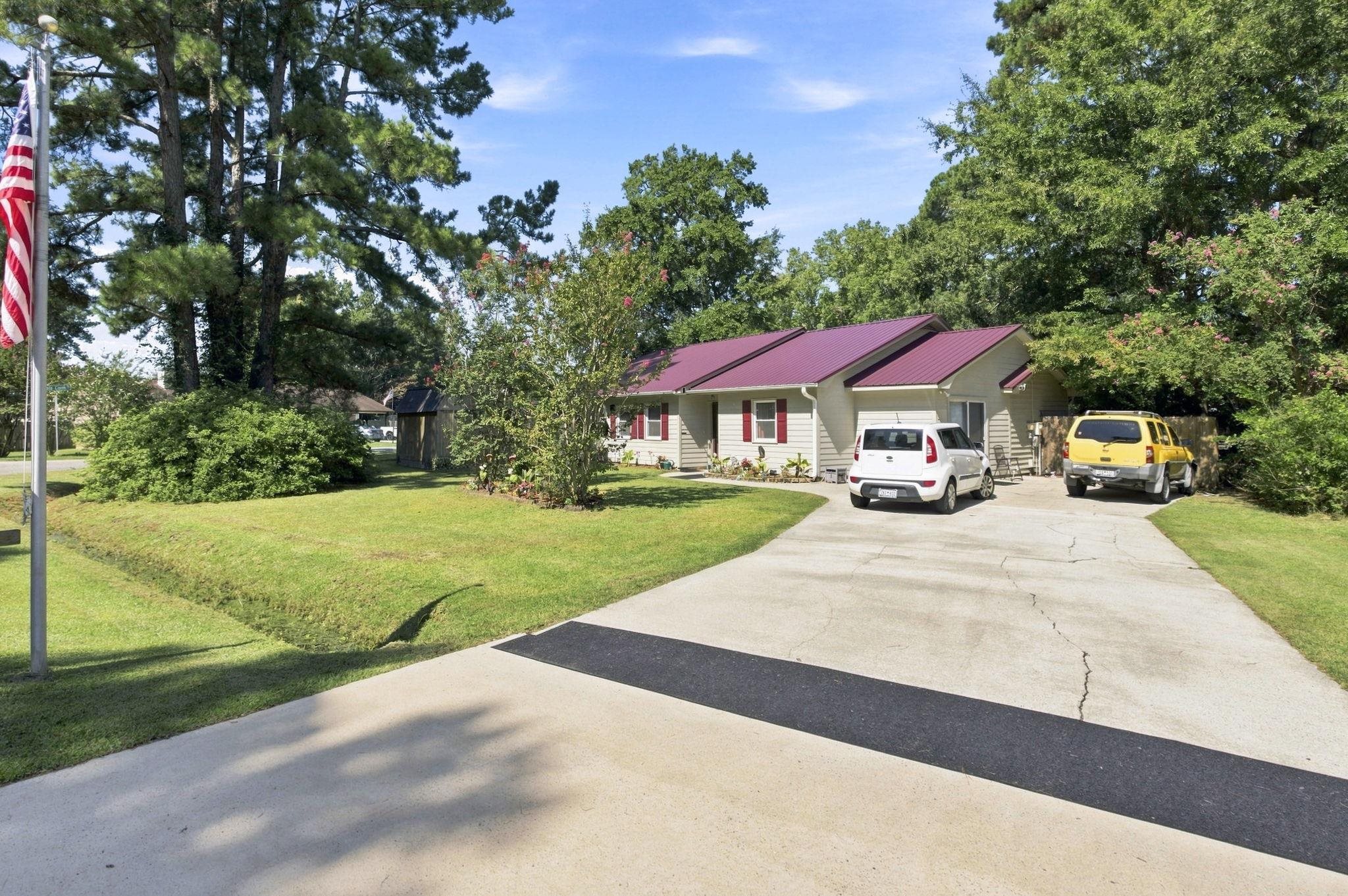 233 Stonebrook Dr. Property Photo 7