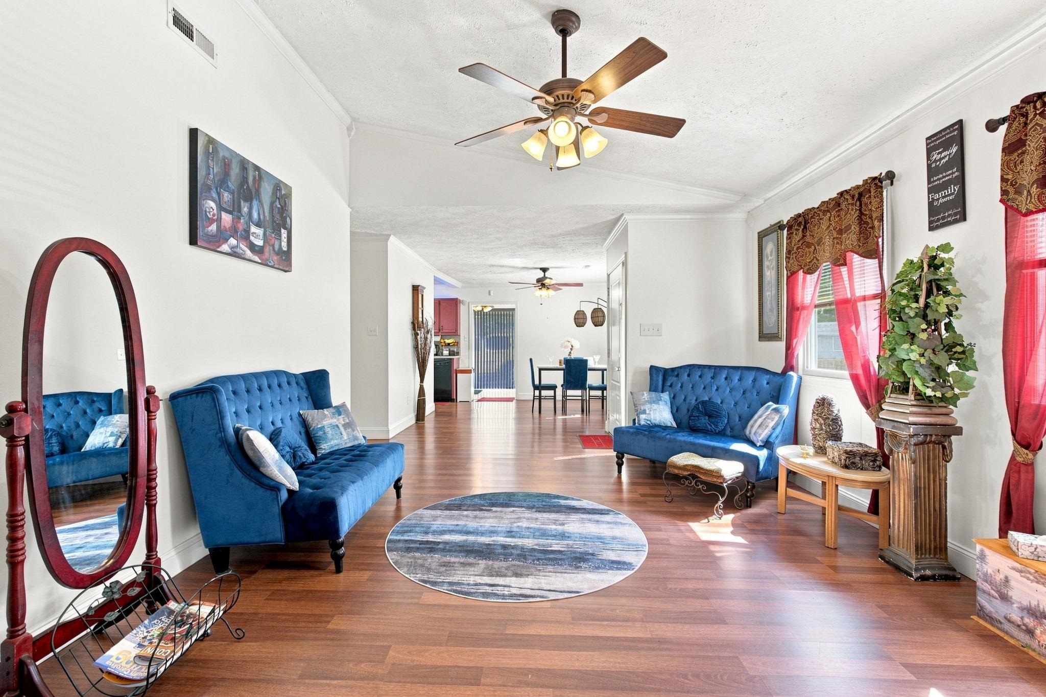 233 Stonebrook Dr. Property Photo 10