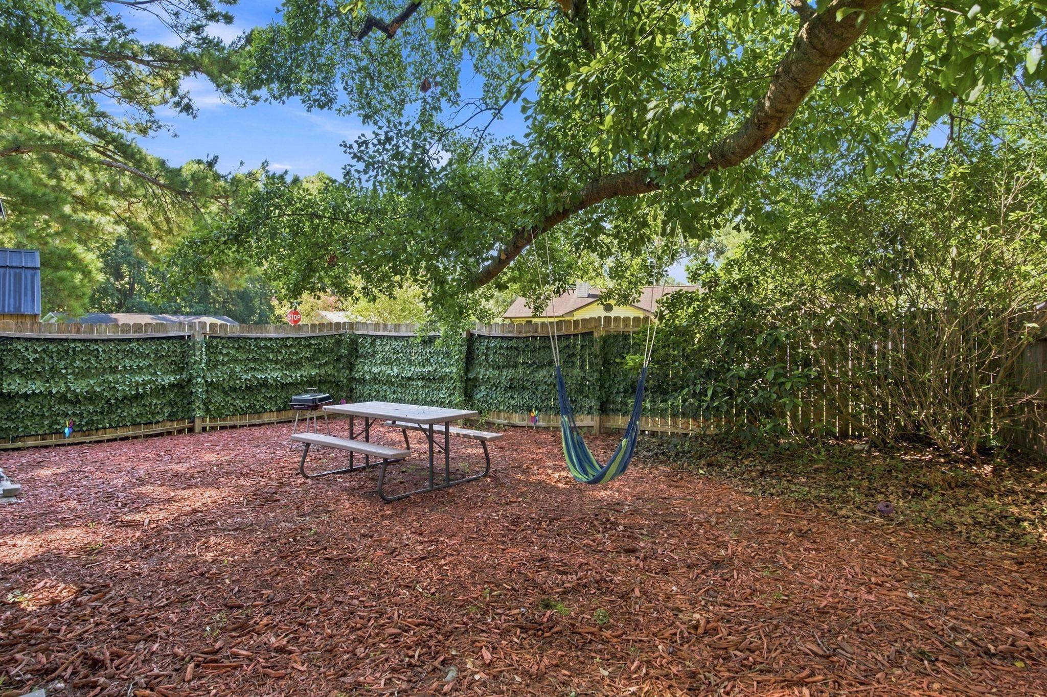 233 Stonebrook Dr. Property Photo 36
