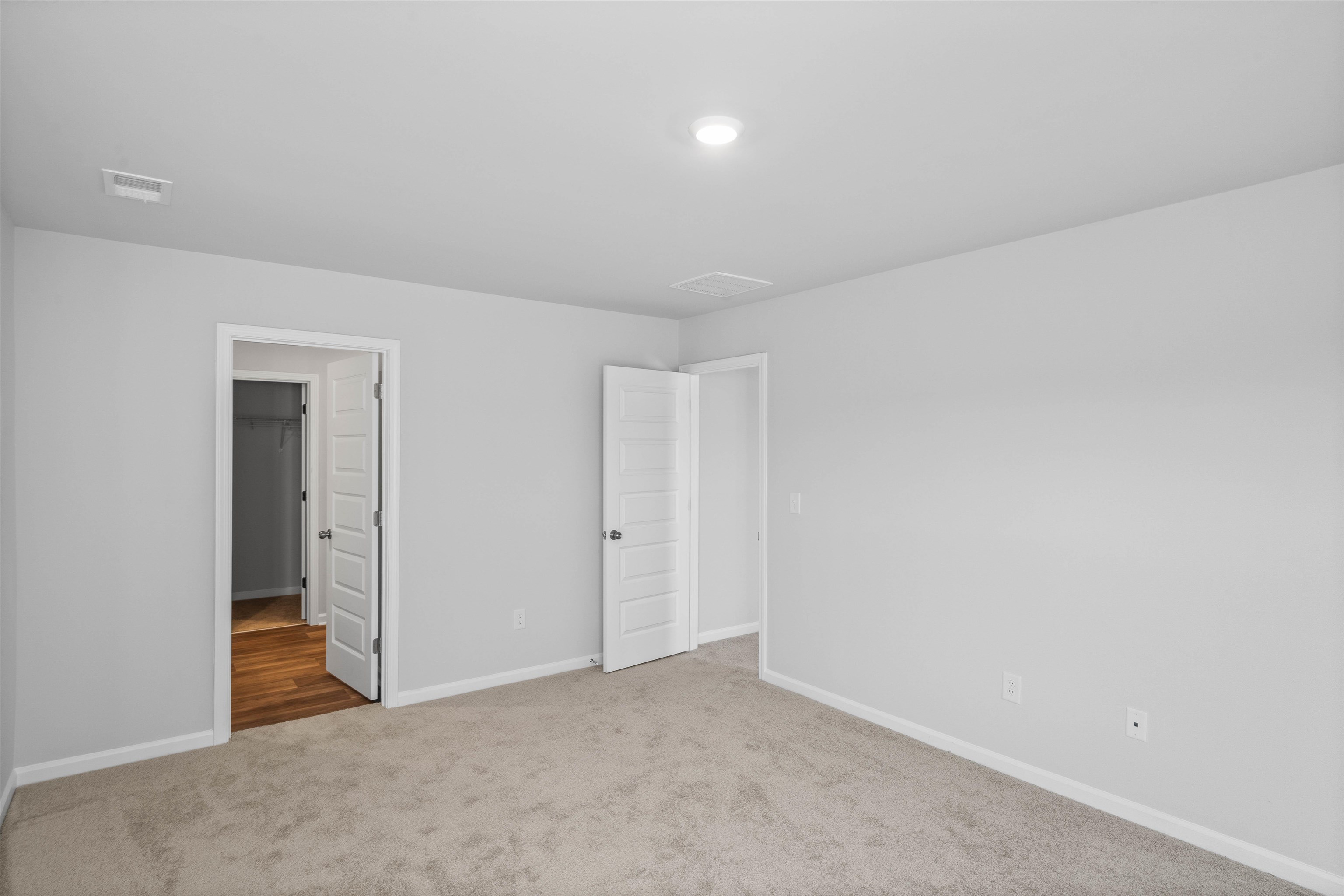 289 Pleasant Valley Dr Property Photo 8