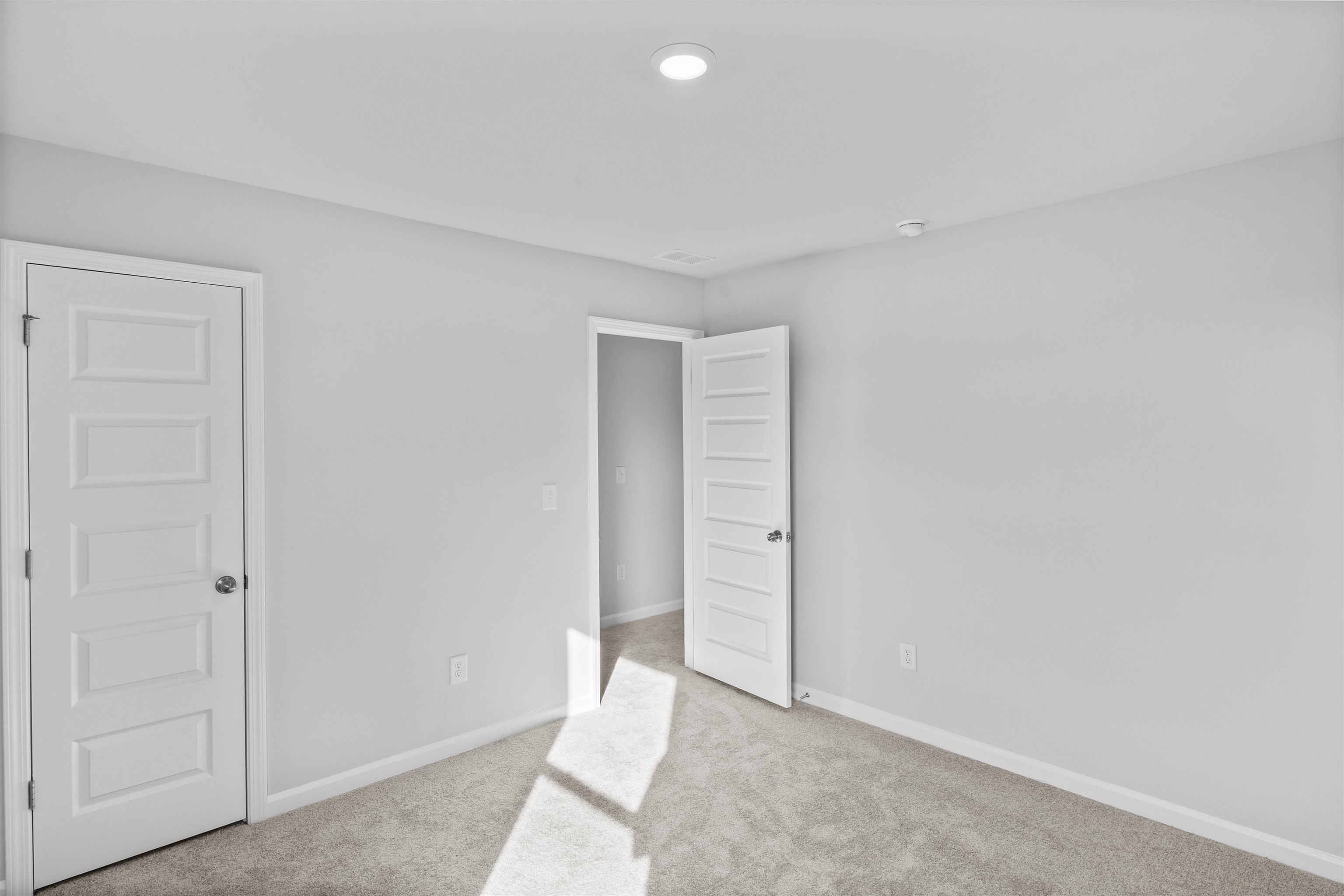 289 Pleasant Valley Dr Property Photo 12