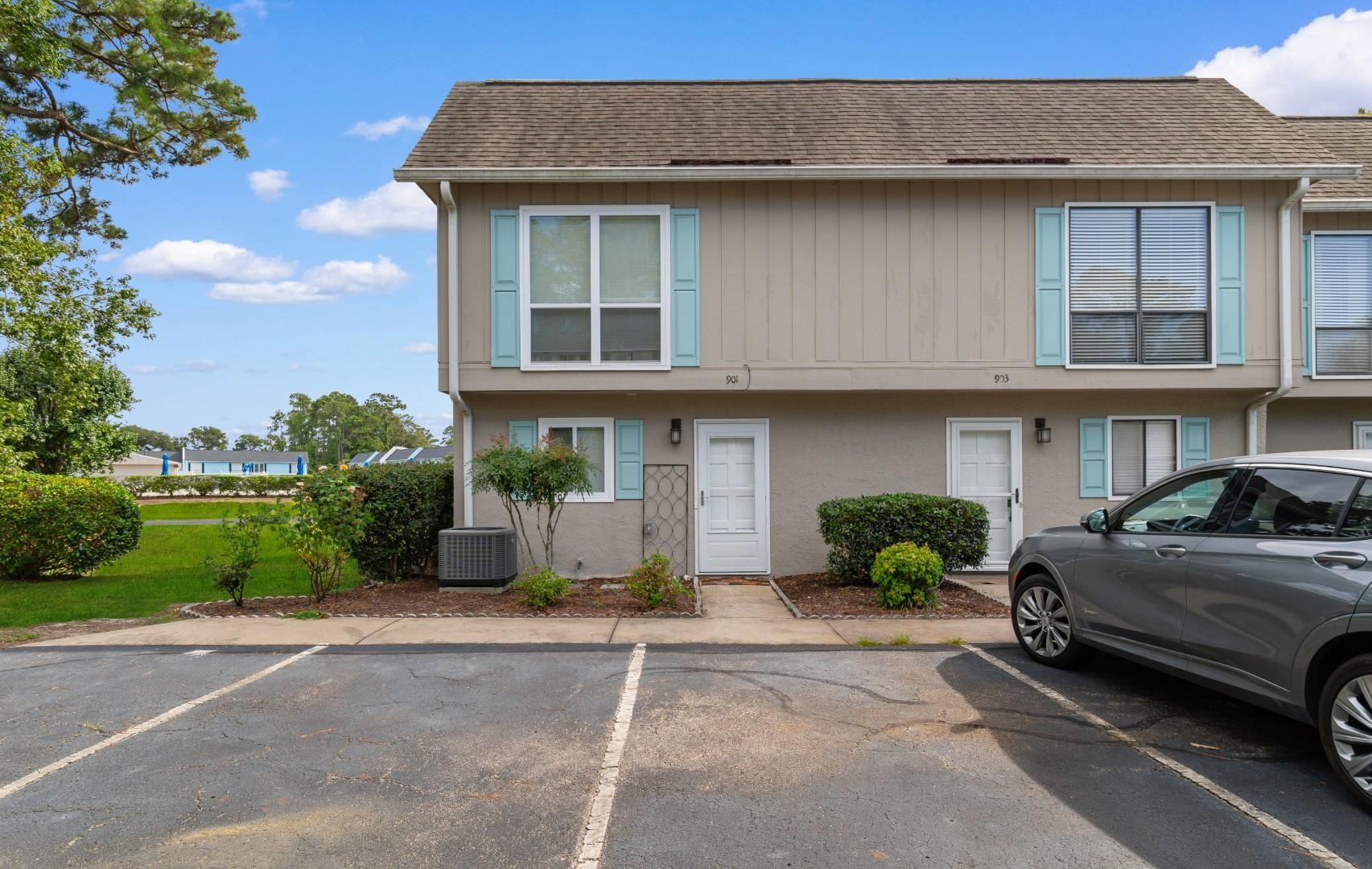 901 Villa Dr.