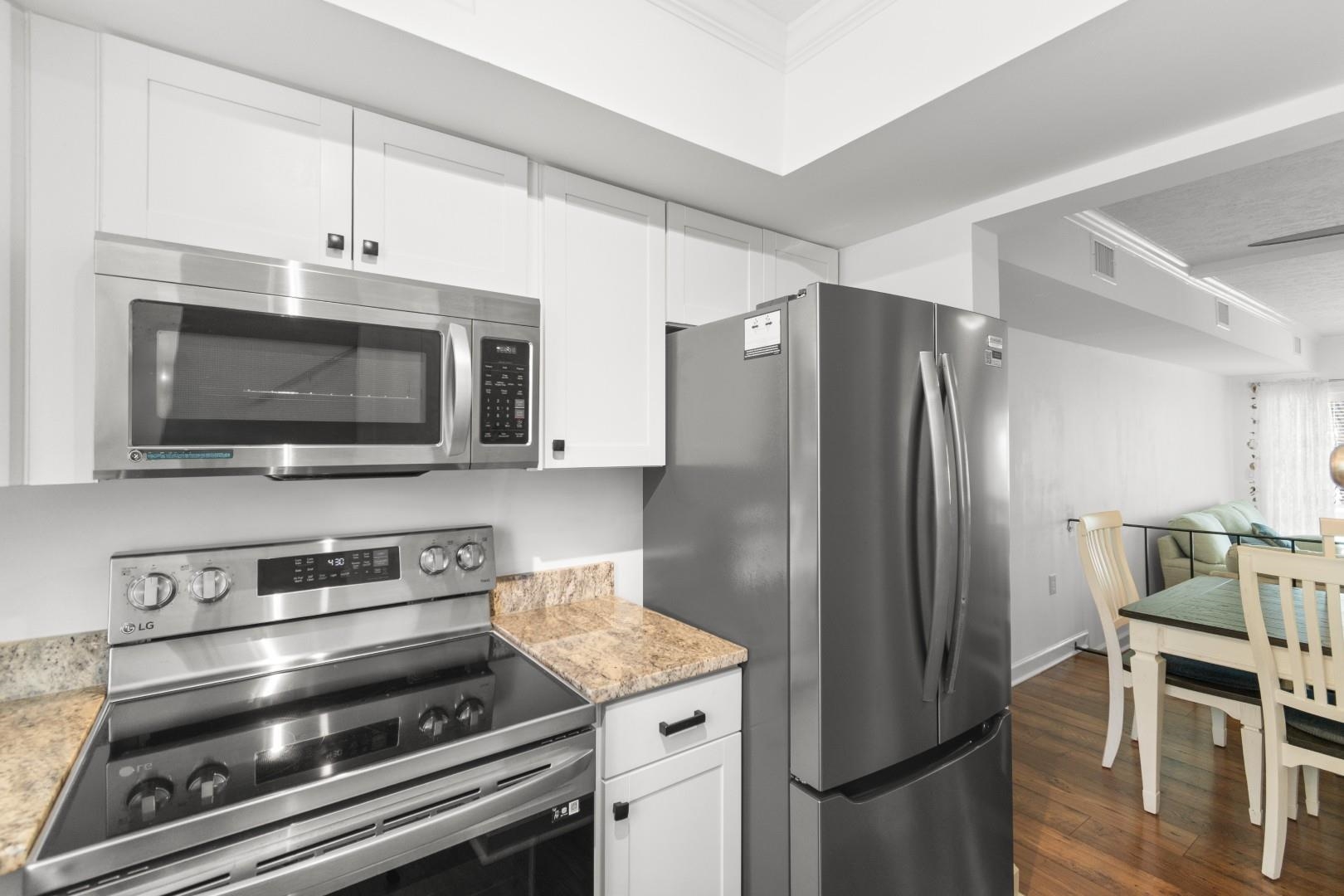 901 Villa Dr. Property Photo 6