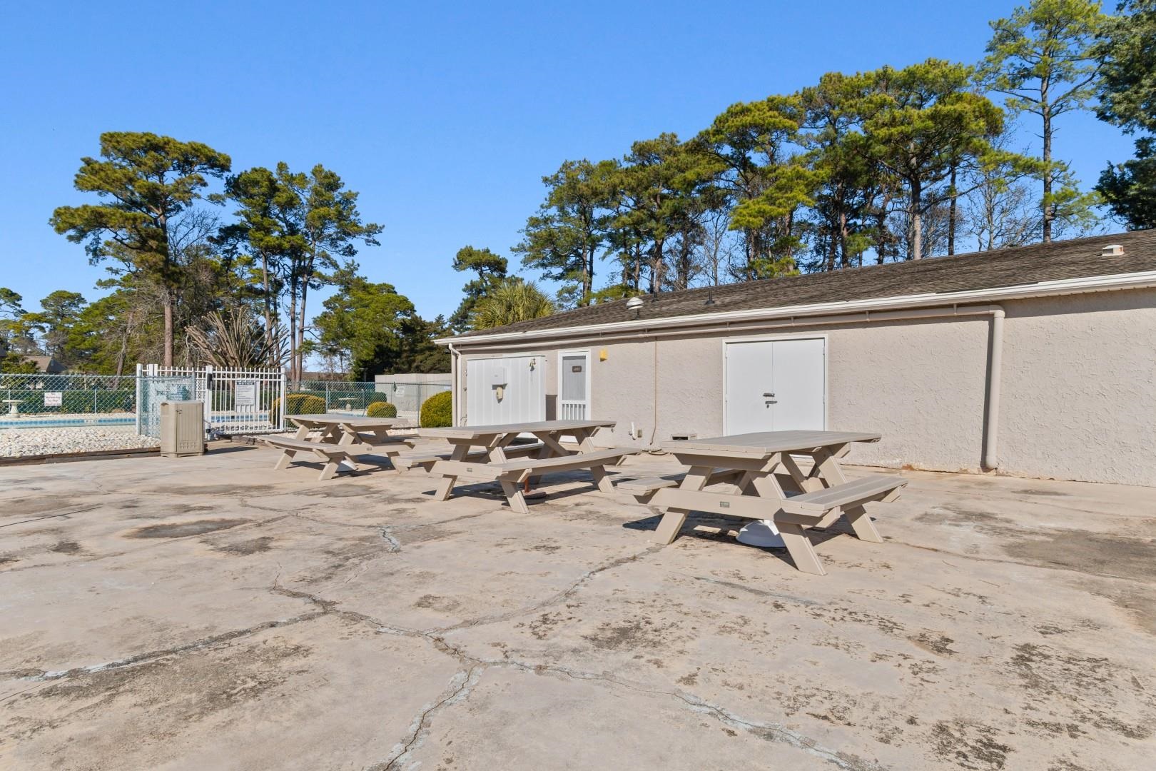 901 Villa Dr. Property Photo 40