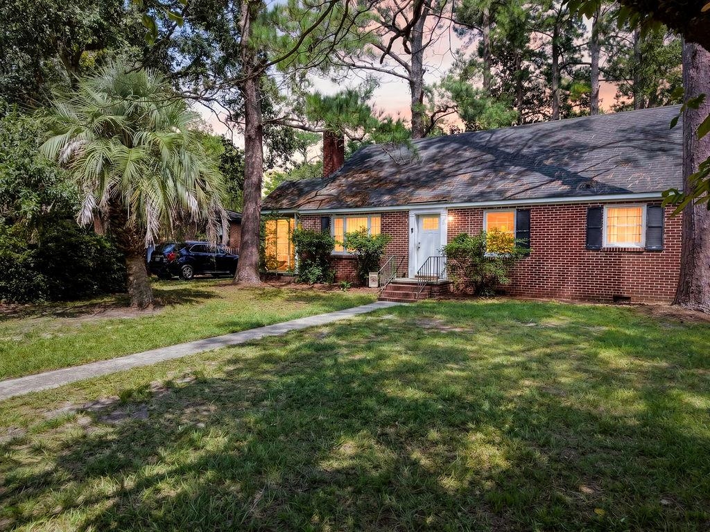 2501 Redwood St. Property Photo 1