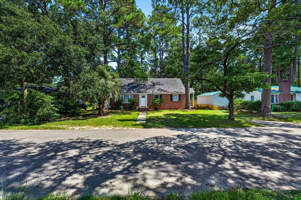 2501 Redwood St. Property Photo 6