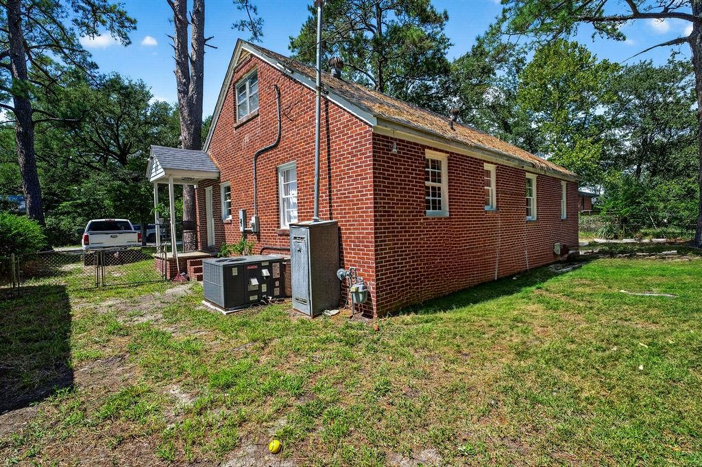 2501 Redwood St. Property Photo 14