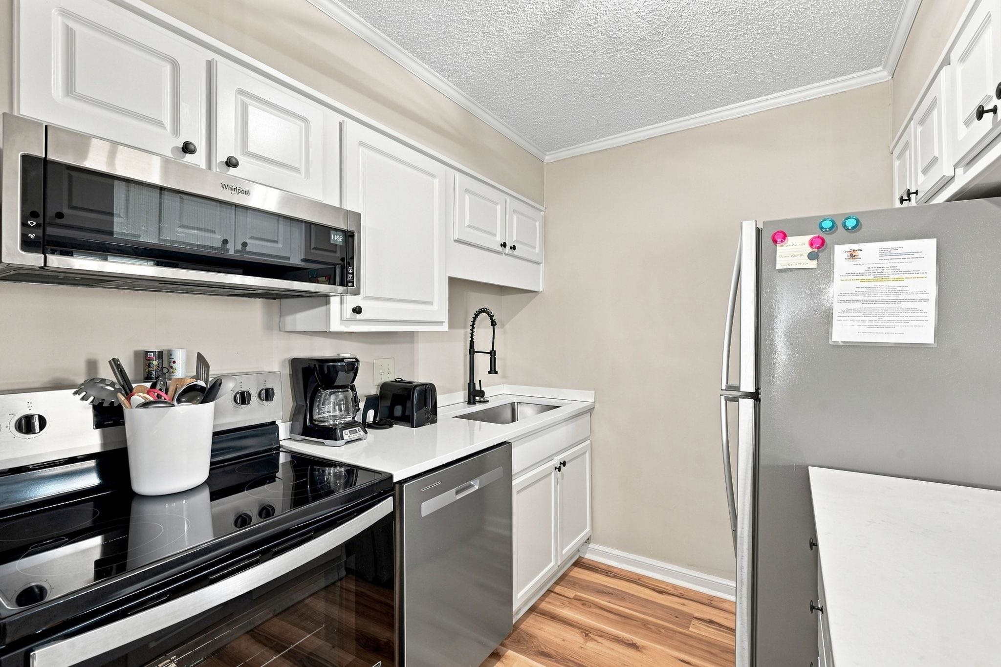 609 Hillside Dr. Property Photo 12