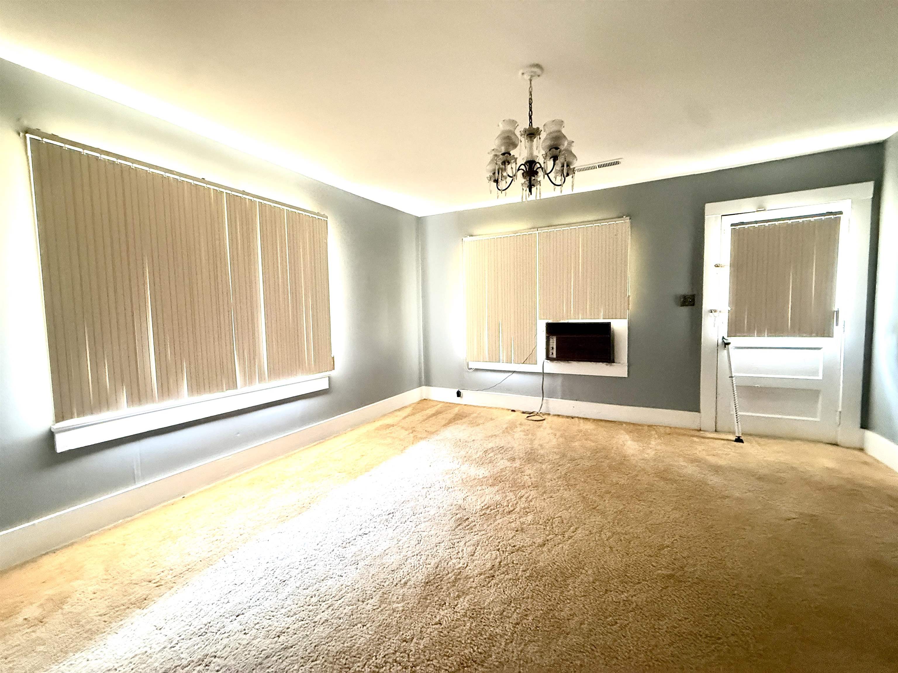 3 N Hazel Ave. Property Photo 5