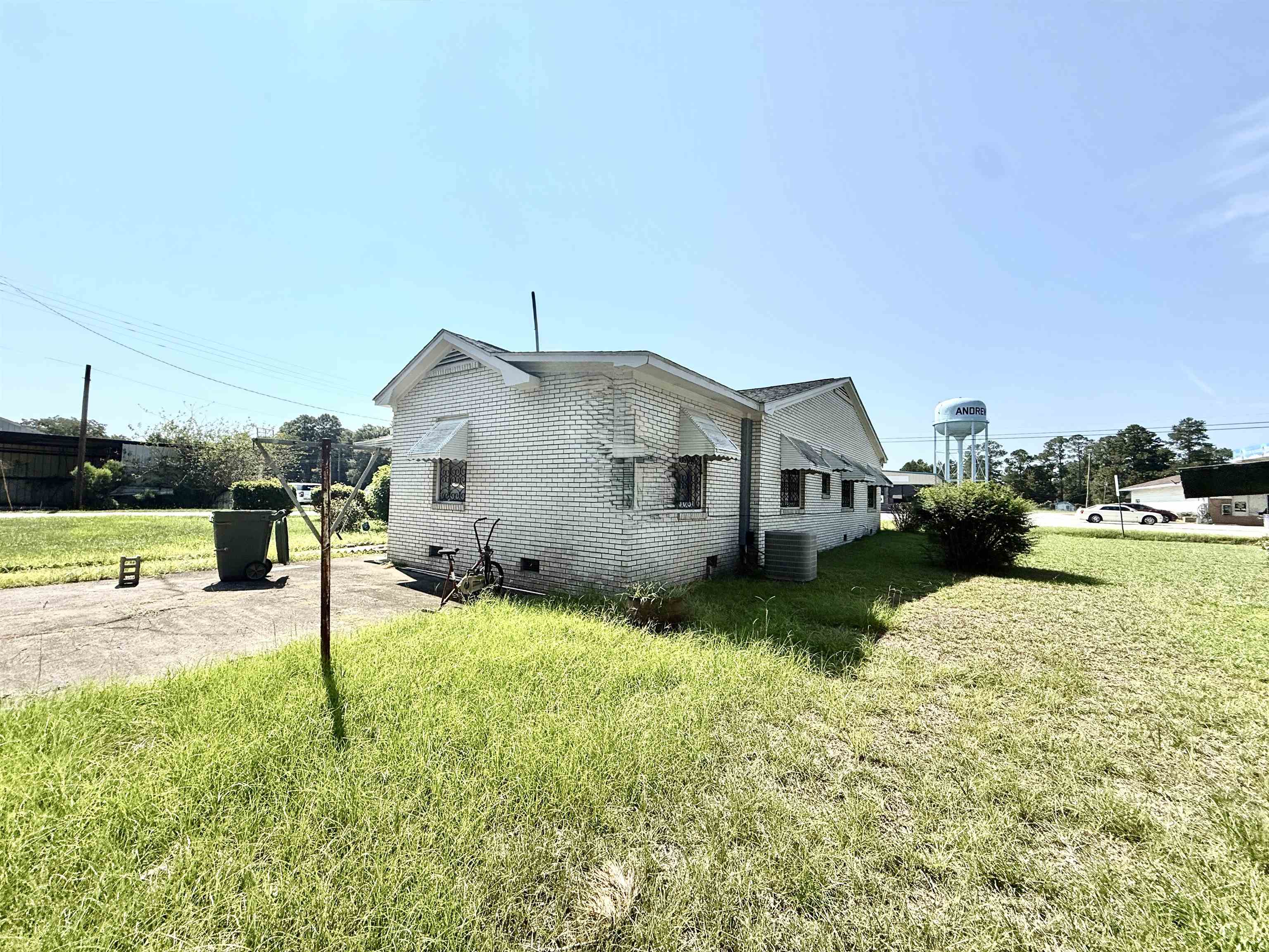 3 N Hazel Ave. Property Photo 25