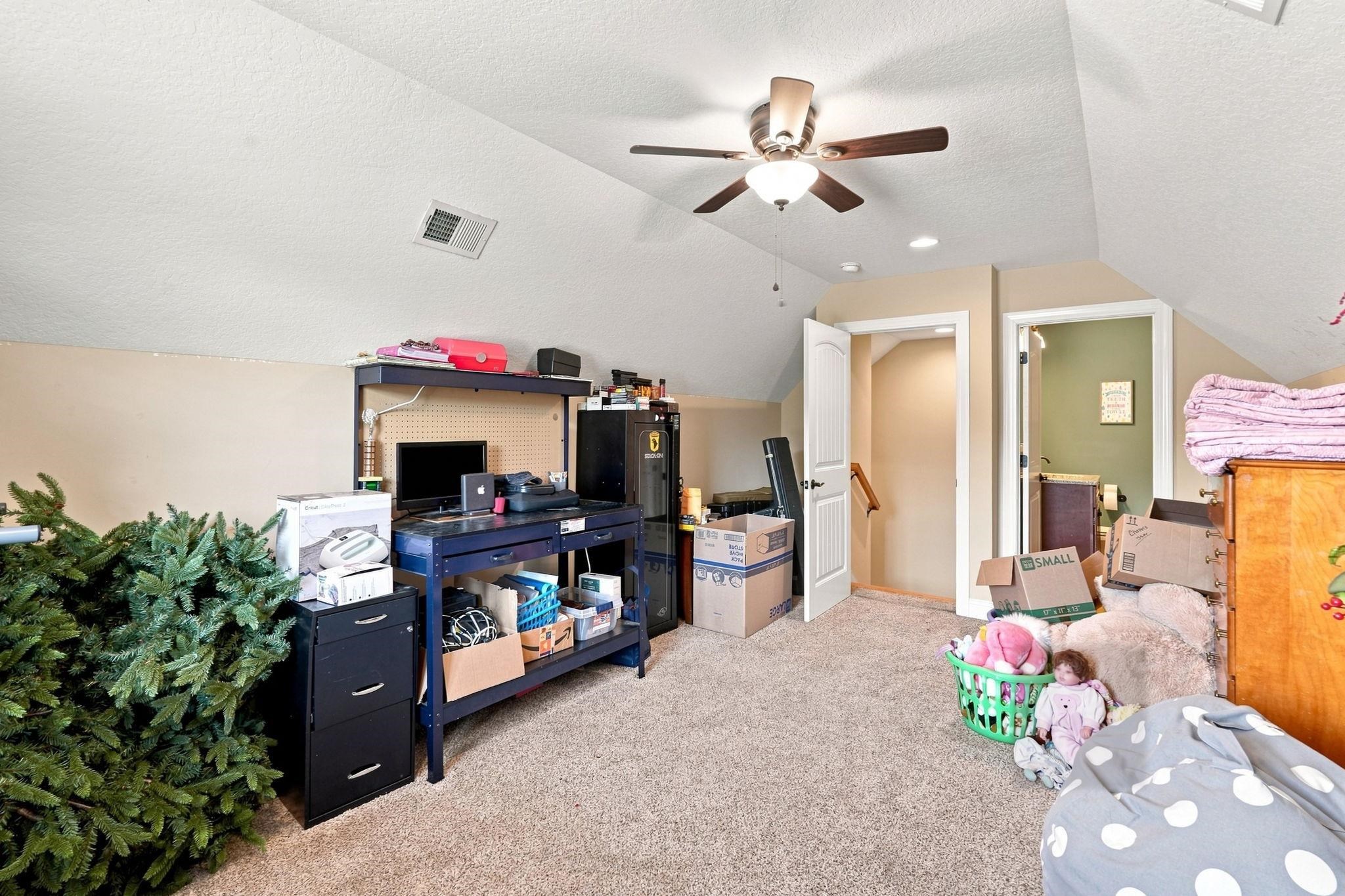 117 Old English Dr. Property Photo 31