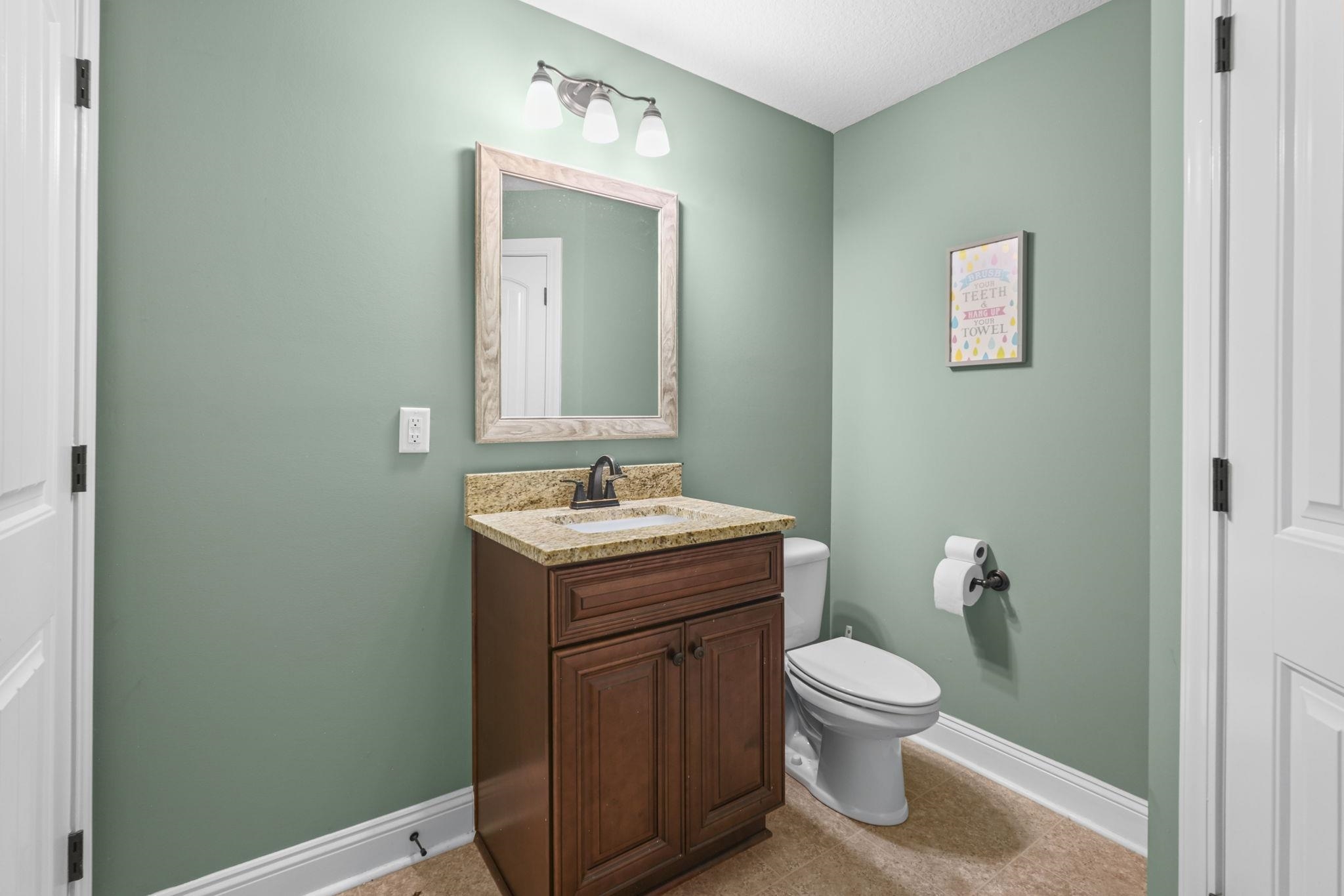 117 Old English Dr. Property Photo 32