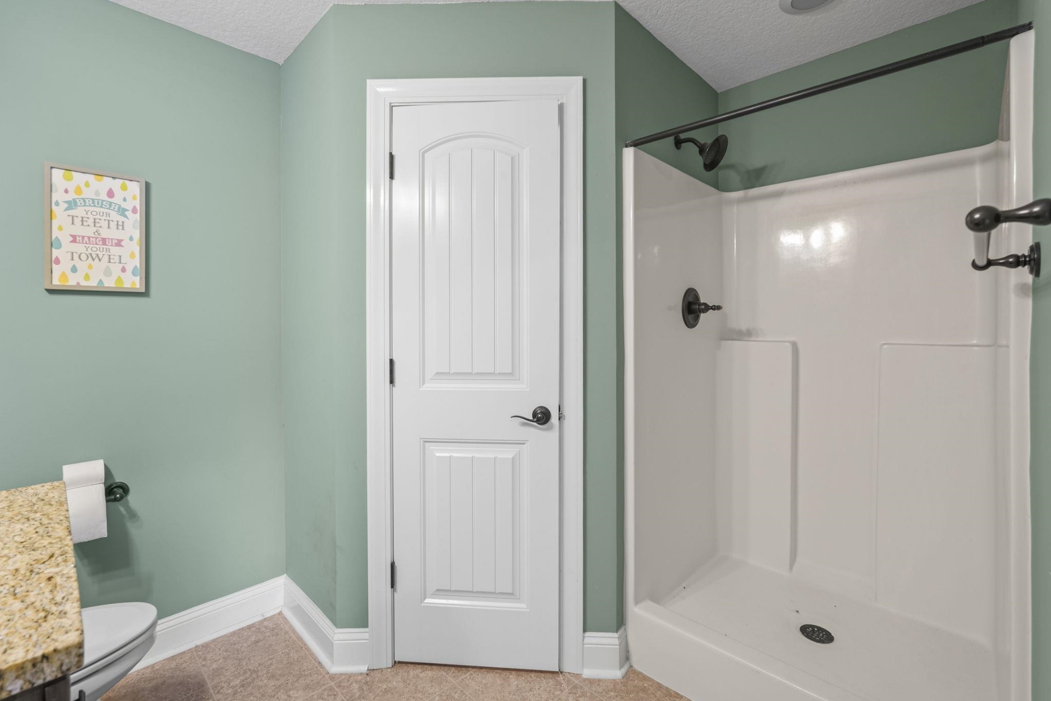 117 Old English Dr. Property Photo 33