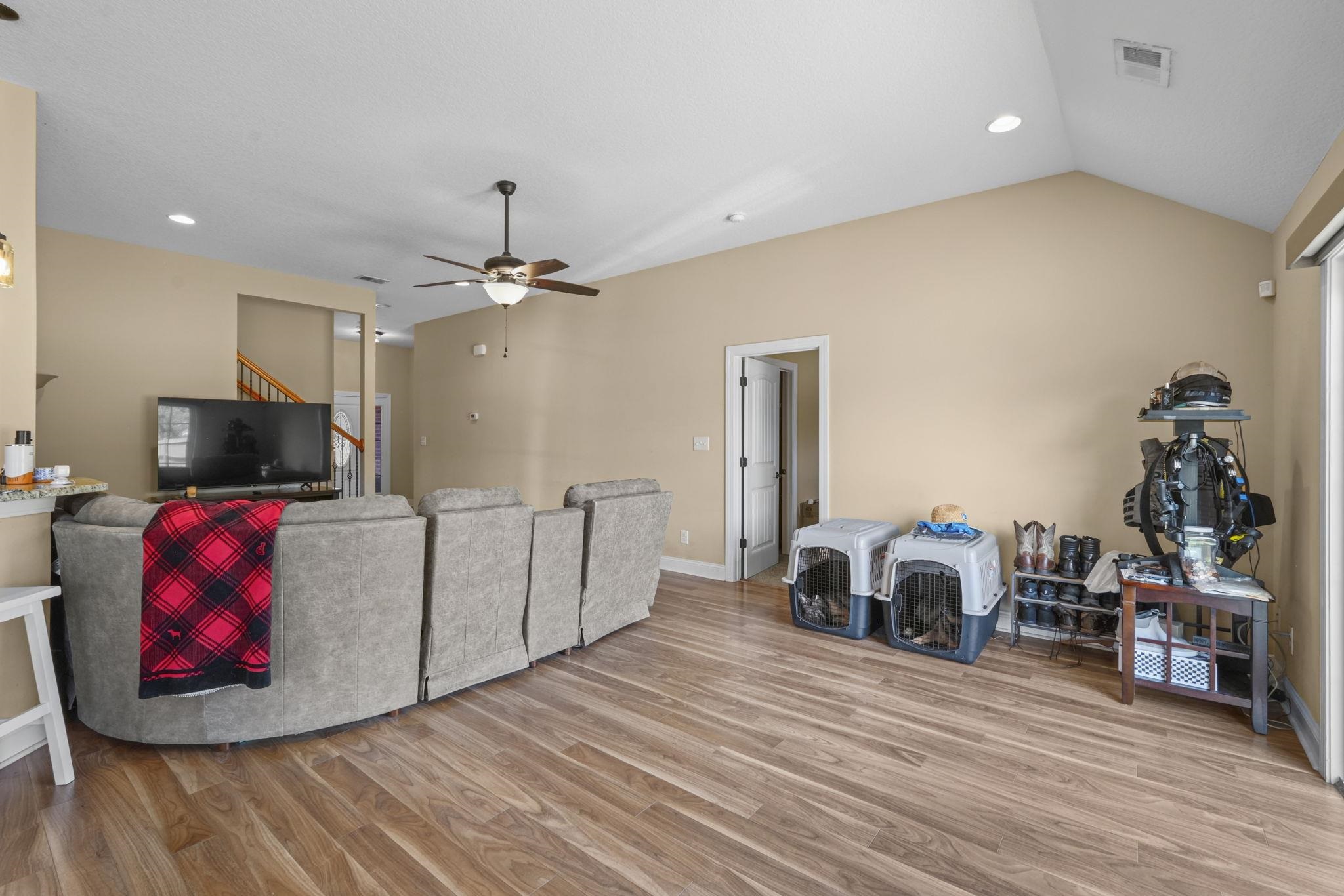 117 Old English Dr. Property Photo 54