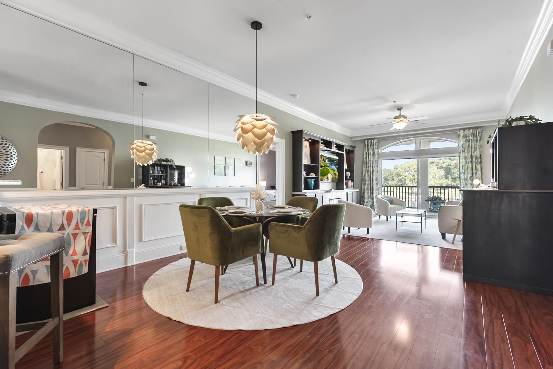 249 Venice Way Property Photo 8