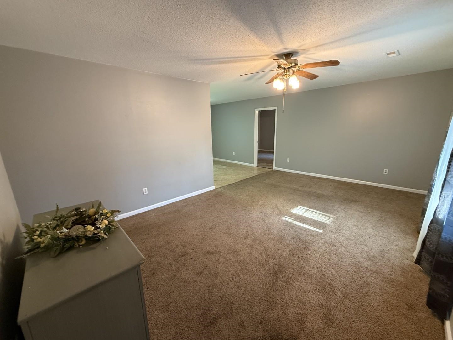 5718 Dogwood Circle Property Photo 5