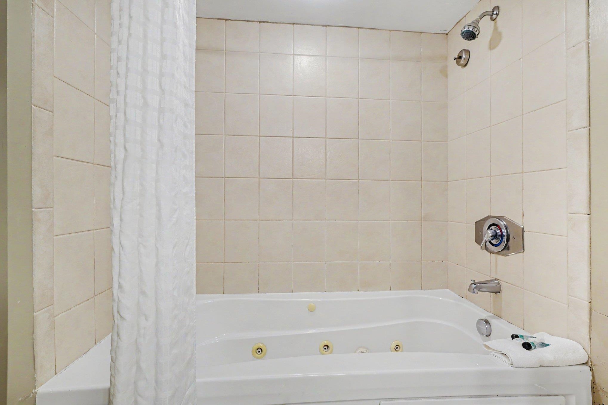 107 S Ocean Blvd. Property Photo 10