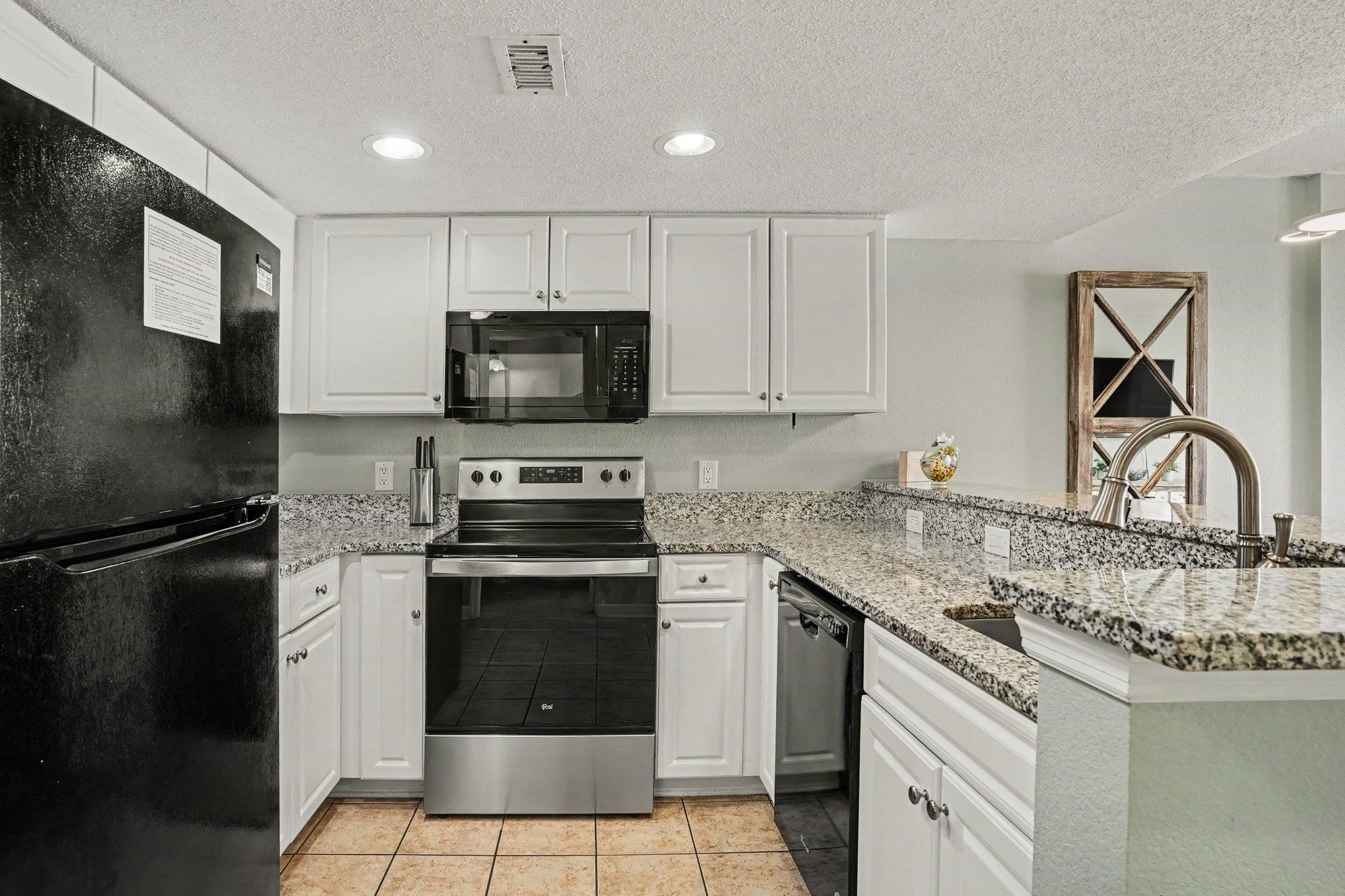 2501 Ocean Blvd. S Property Photo 9