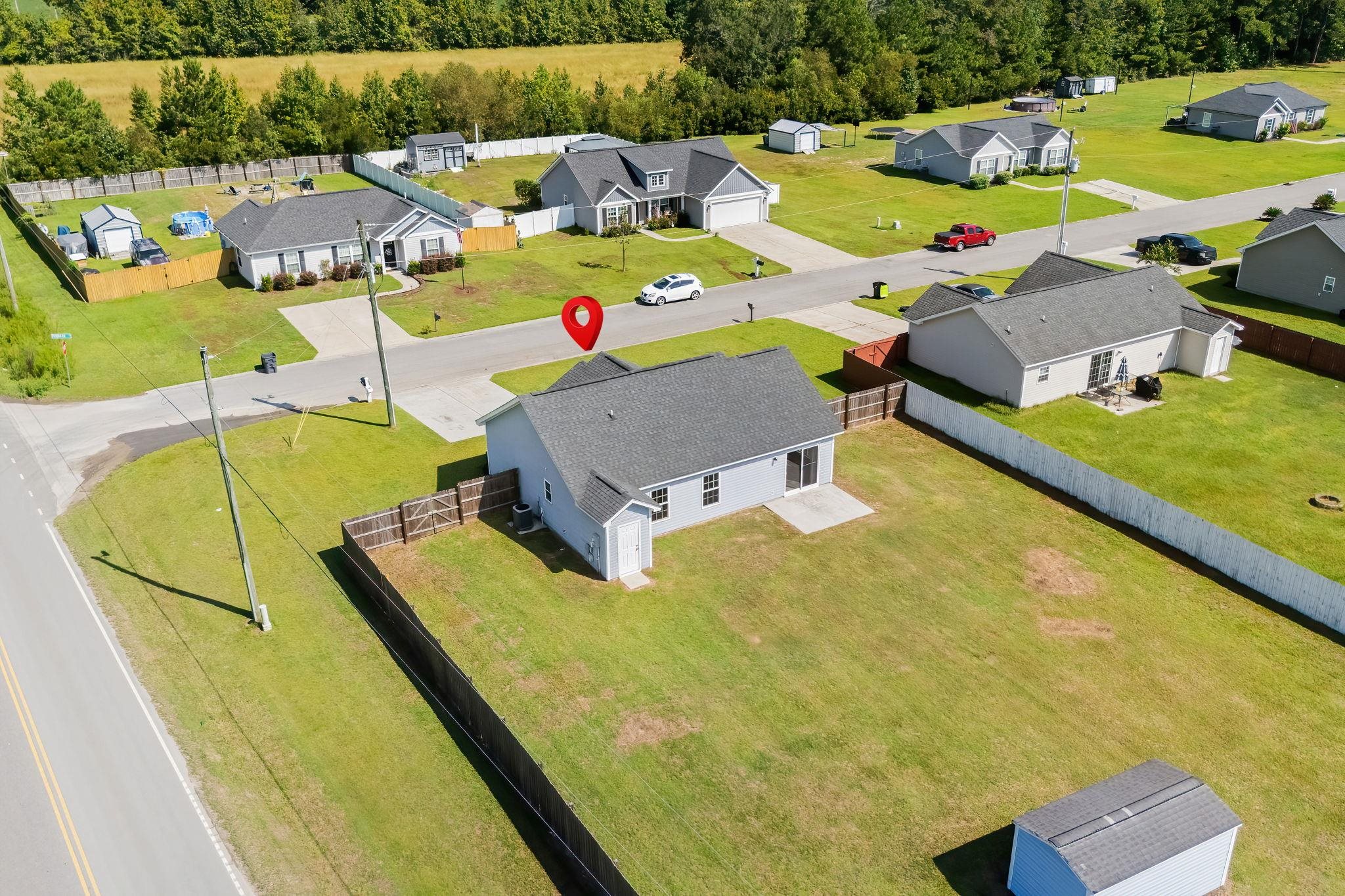 100 Pumpkin Ash Loop Property Photo 5