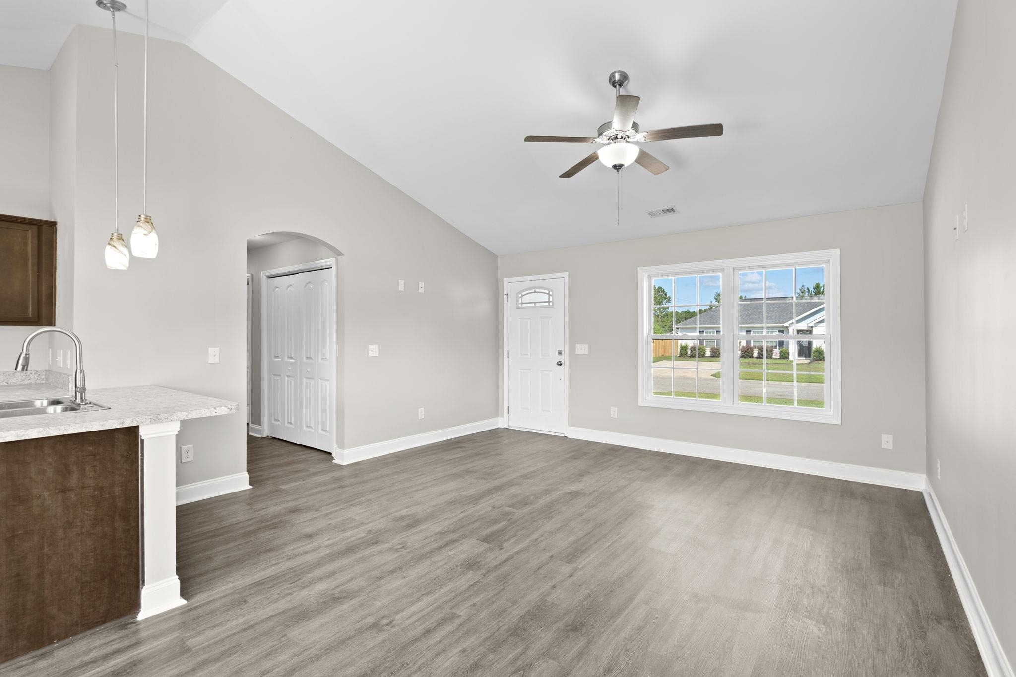 100 Pumpkin Ash Loop Property Photo 10