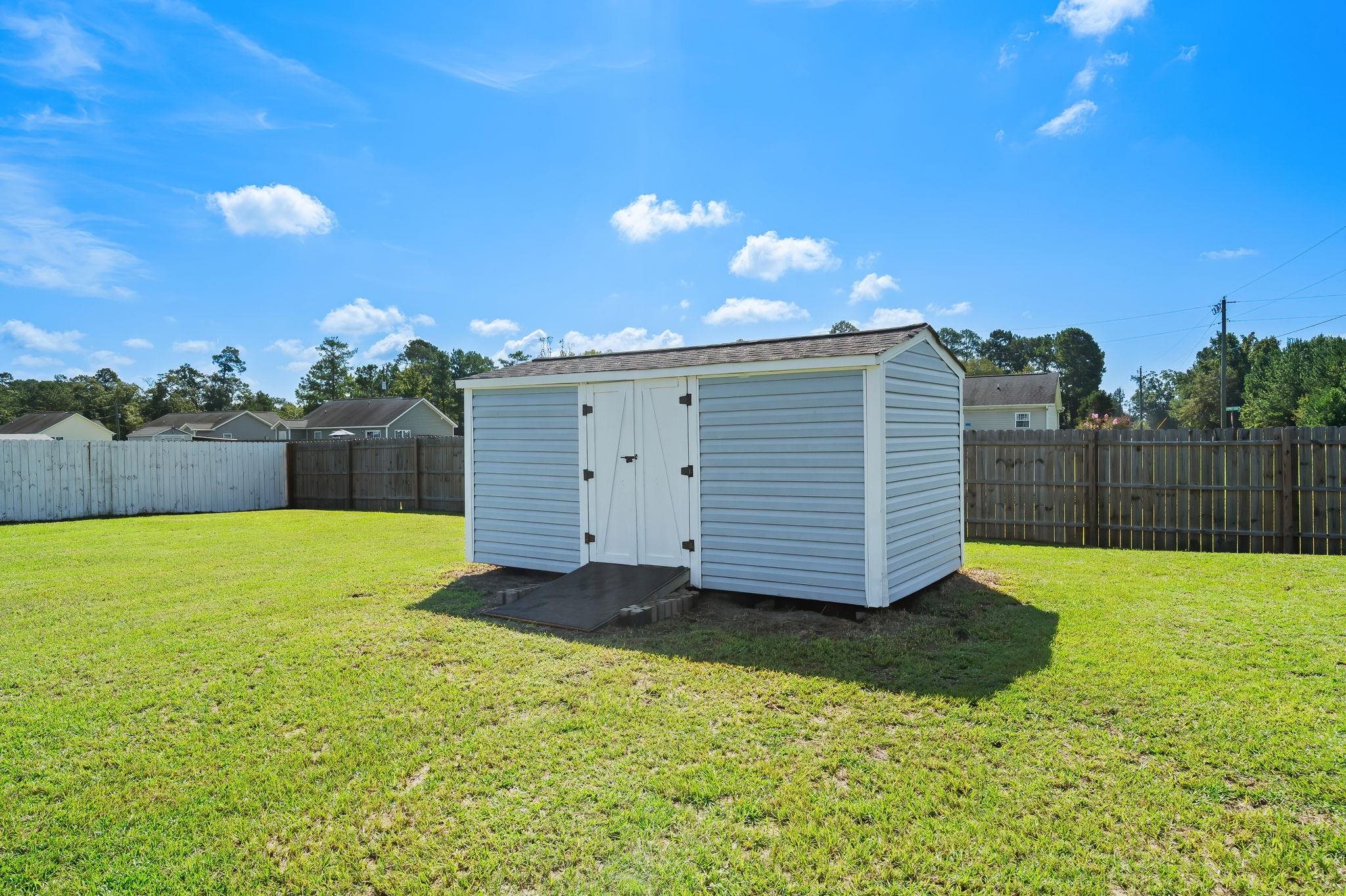 100 Pumpkin Ash Loop Property Photo 23
